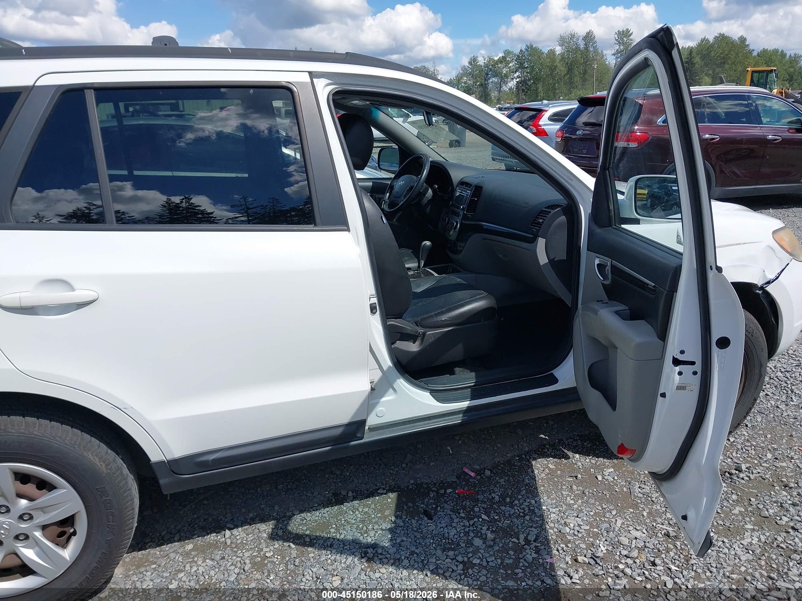 2009 Hyundai Santa Fe Gls White vin: 5NMSG13D49H301702