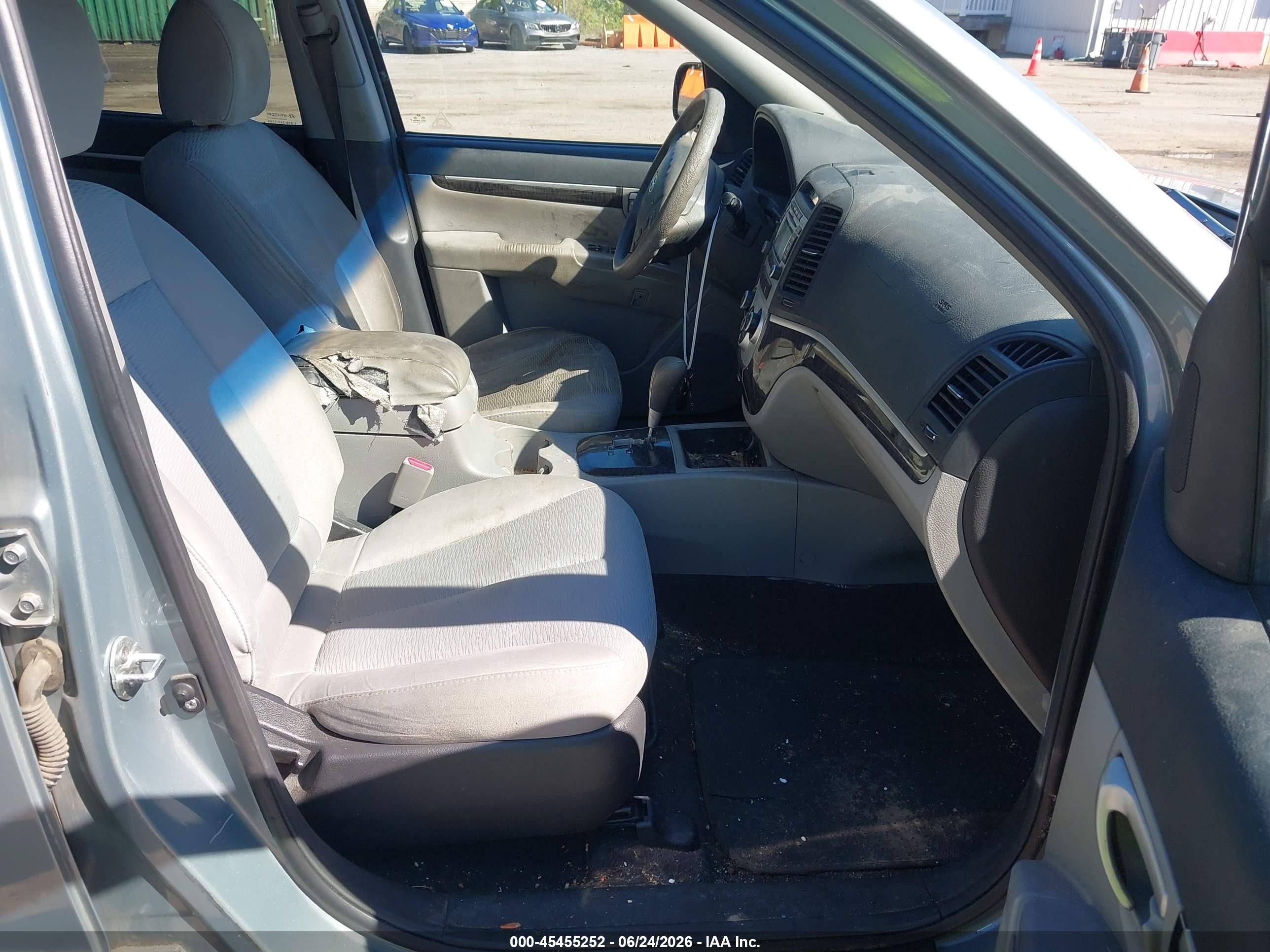 2009 Hyundai Santa Fe Gls Light Blue vin: 5NMSG13D69H242278
