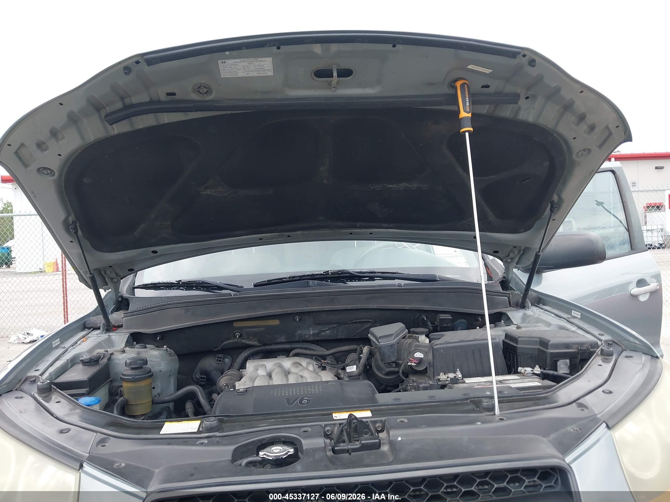 2009 Hyundai Santa Fe Gls Gray vin: 5NMSG13D69H300910