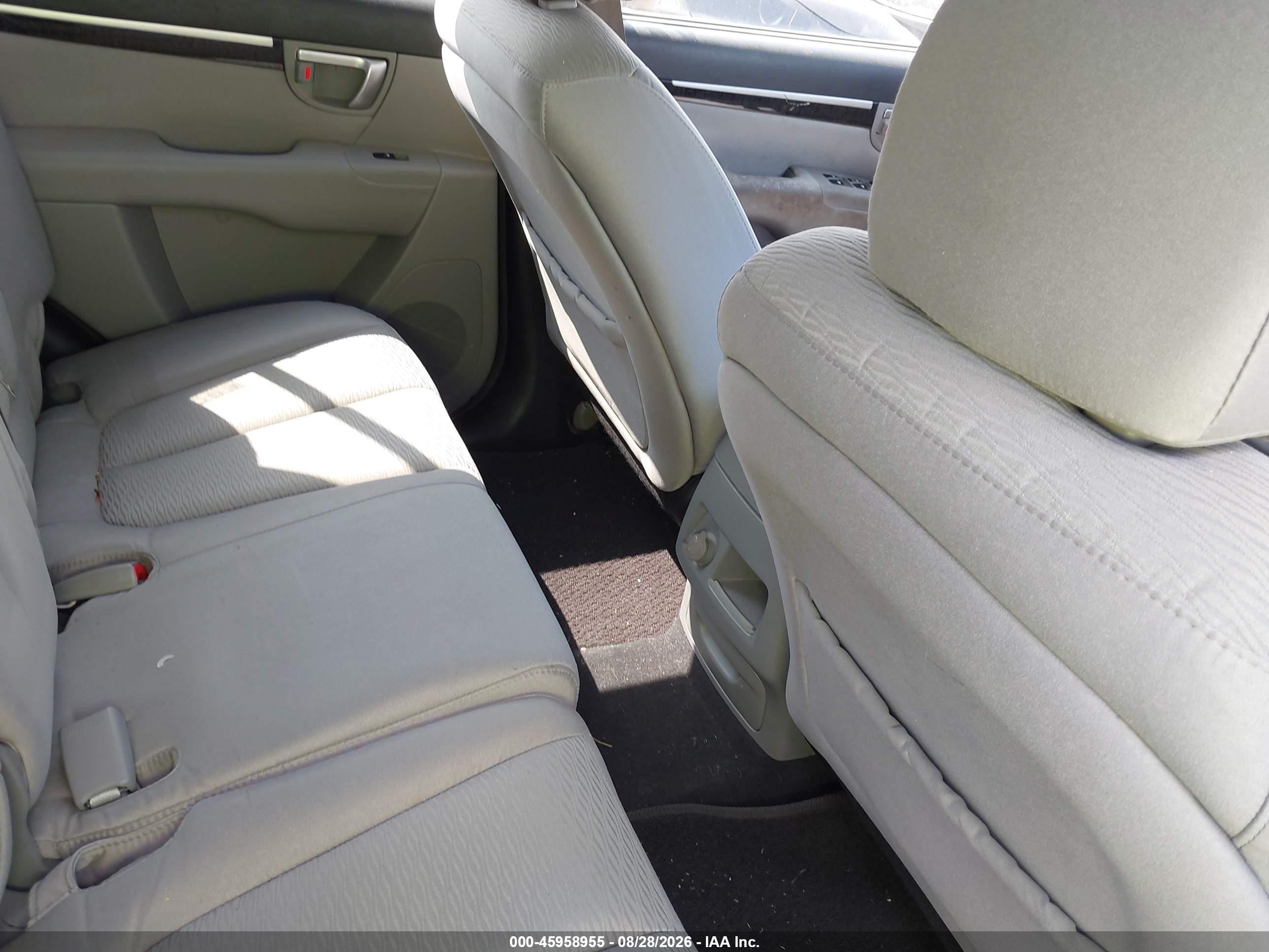 2009 Hyundai Santa Fe Gls Silver vin: 5NMSG13D79H297631