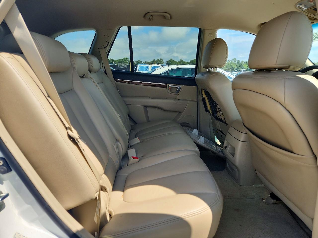 2009 Hyundai Santa Fe Gls White vin: 5NMSG13D79H305503