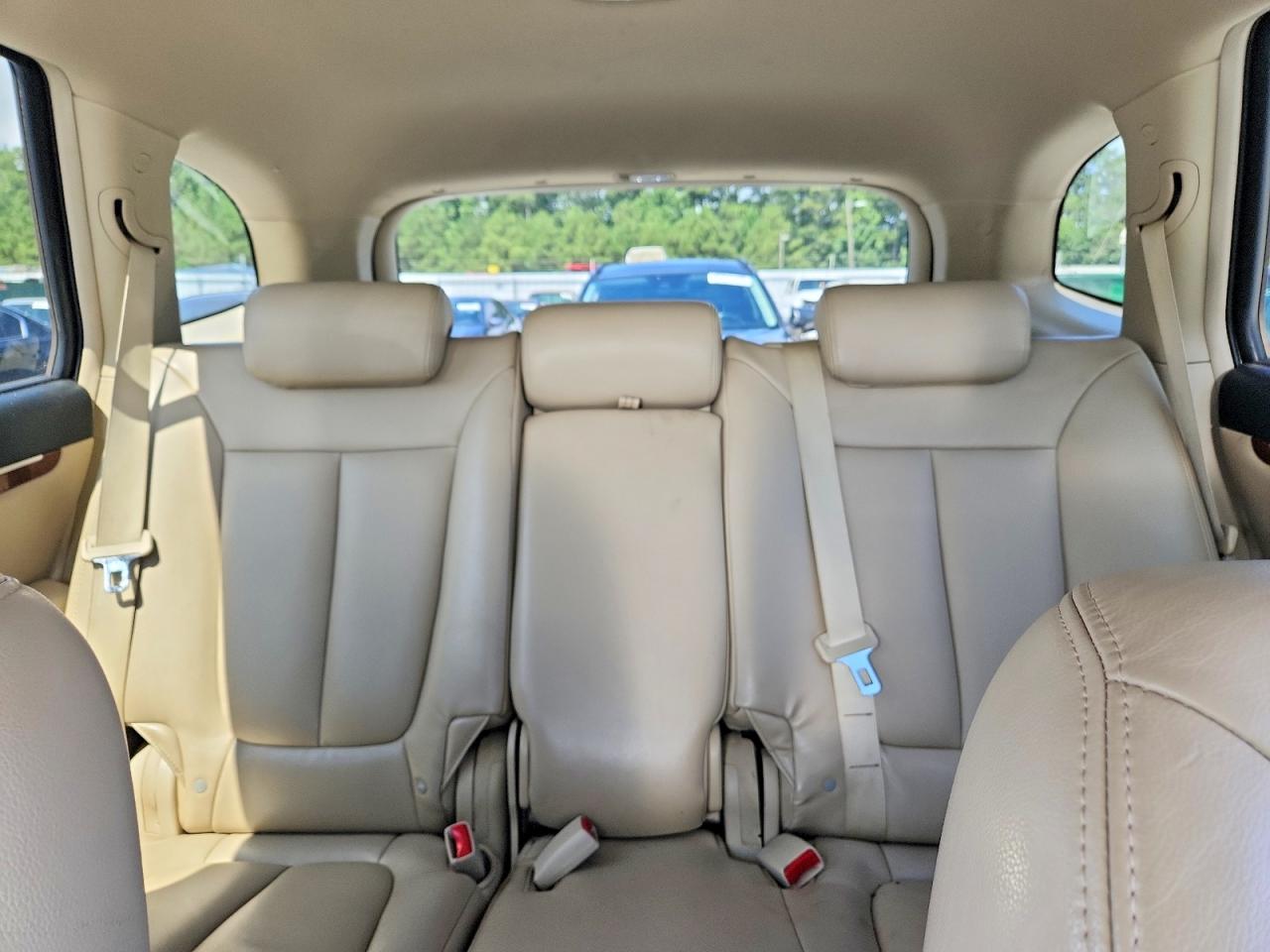 2009 Hyundai Santa Fe Gls White vin: 5NMSG13D79H305503