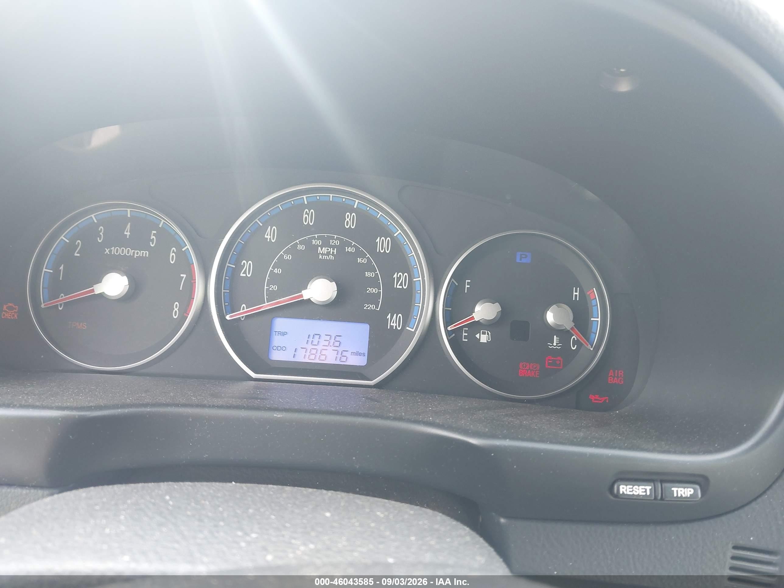 2009 Hyundai Santa Fe Gls Gray vin: 5NMSG13D89H253685