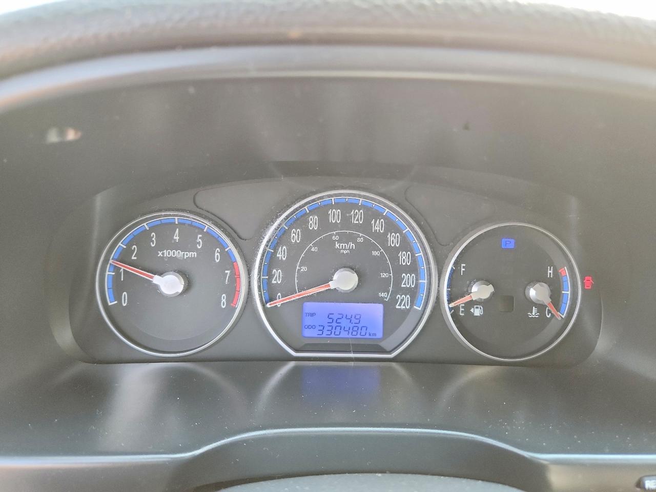 2008 Hyundai Santa Fe Gl Silver vin: 5NMSG13E78H171518