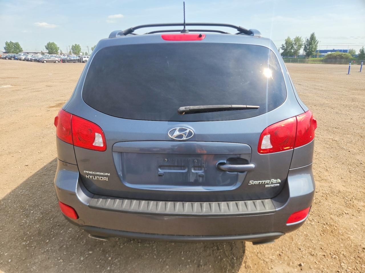 2009 Hyundai Santa Fe Gl Gray vin: 5NMSG13E89H275968