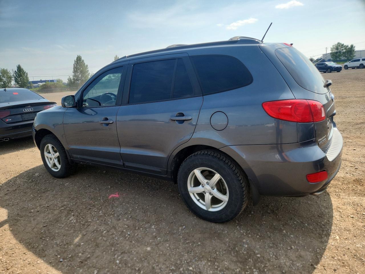 2009 Hyundai Santa Fe Gl Gray vin: 5NMSG13E89H275968