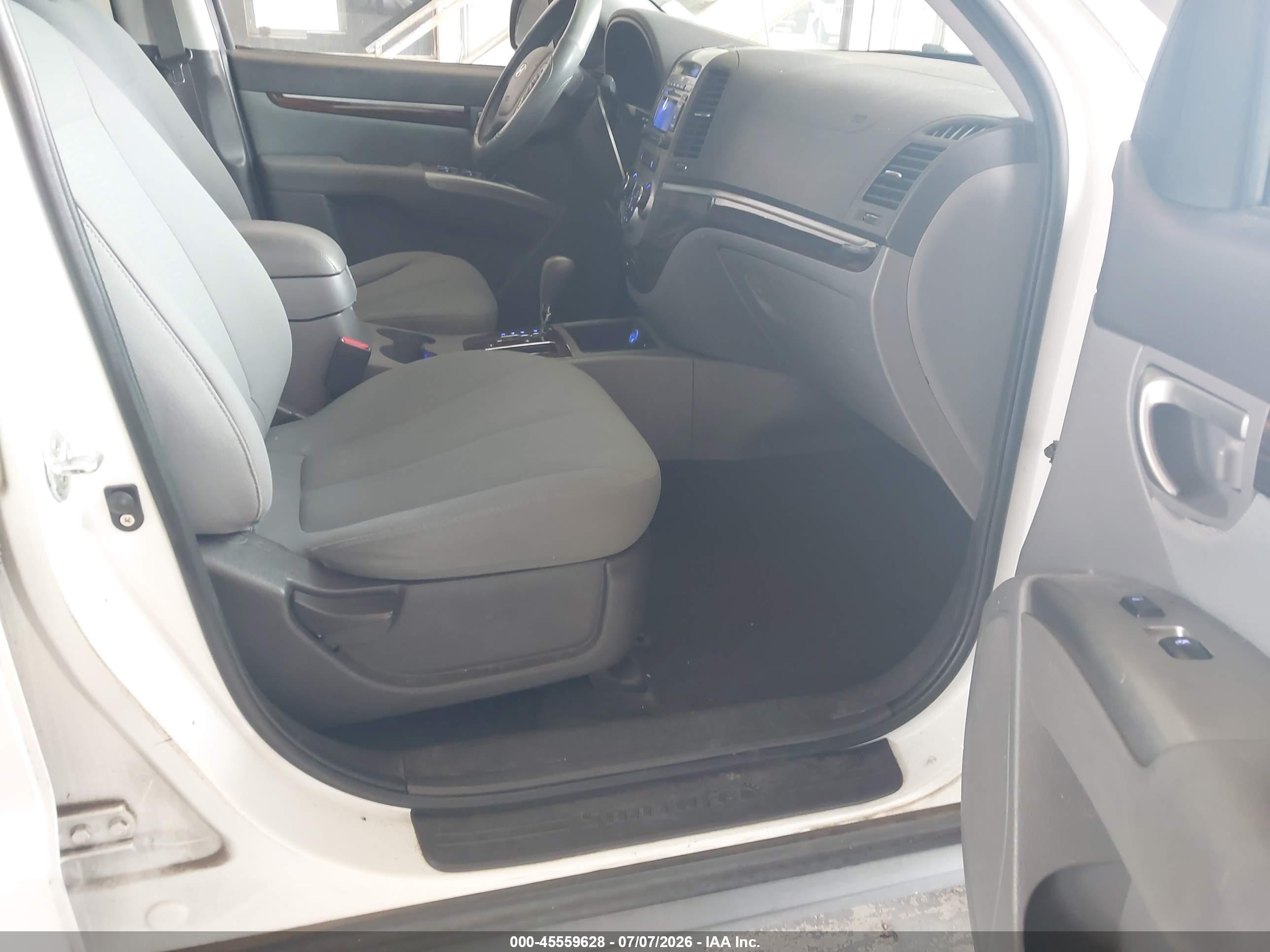 2010 Hyundai Santa Fe Gls White vin: 5NMSG3AB0AH354401