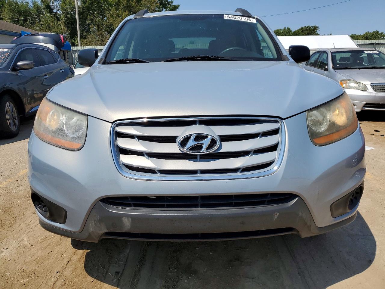 2010 Hyundai Santa Fe Gls Silver vin: 5NMSG3AB1AH412063
