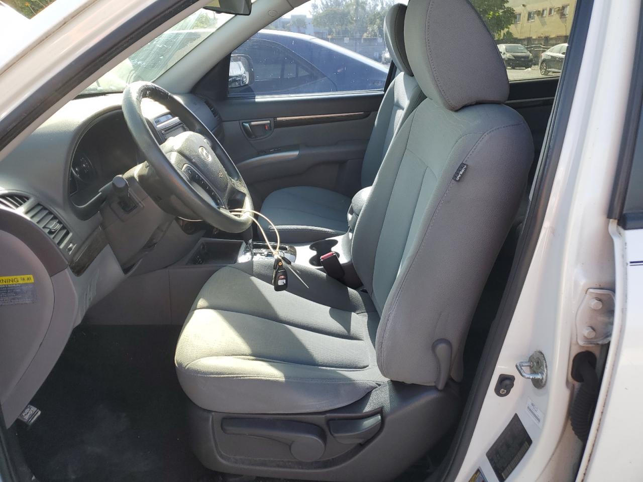 2010 Hyundai Santa Fe Gls White vin: 5NMSG3AB3AH385335