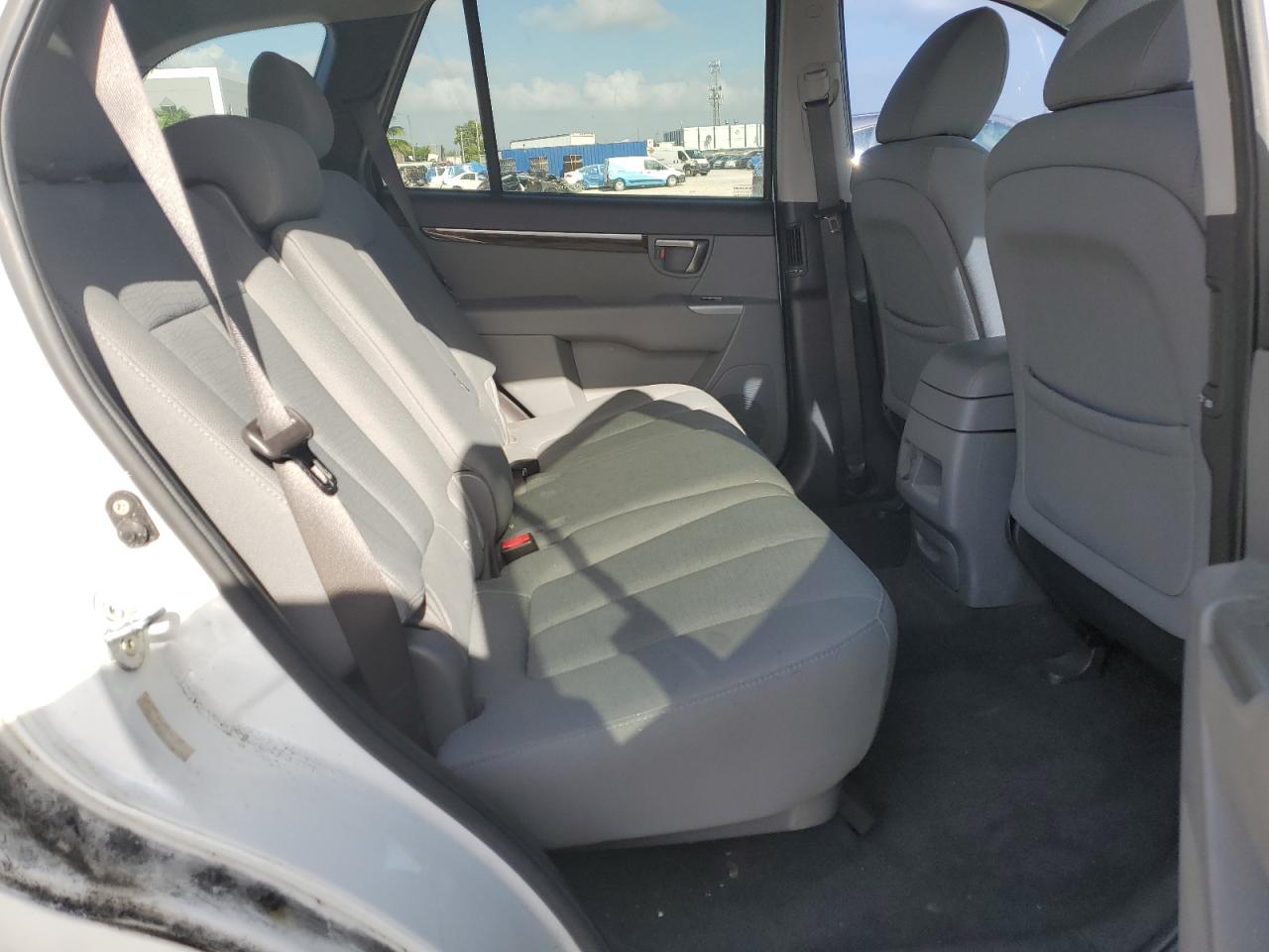 2010 Hyundai Santa Fe Gls White vin: 5NMSG3AB3AH385335