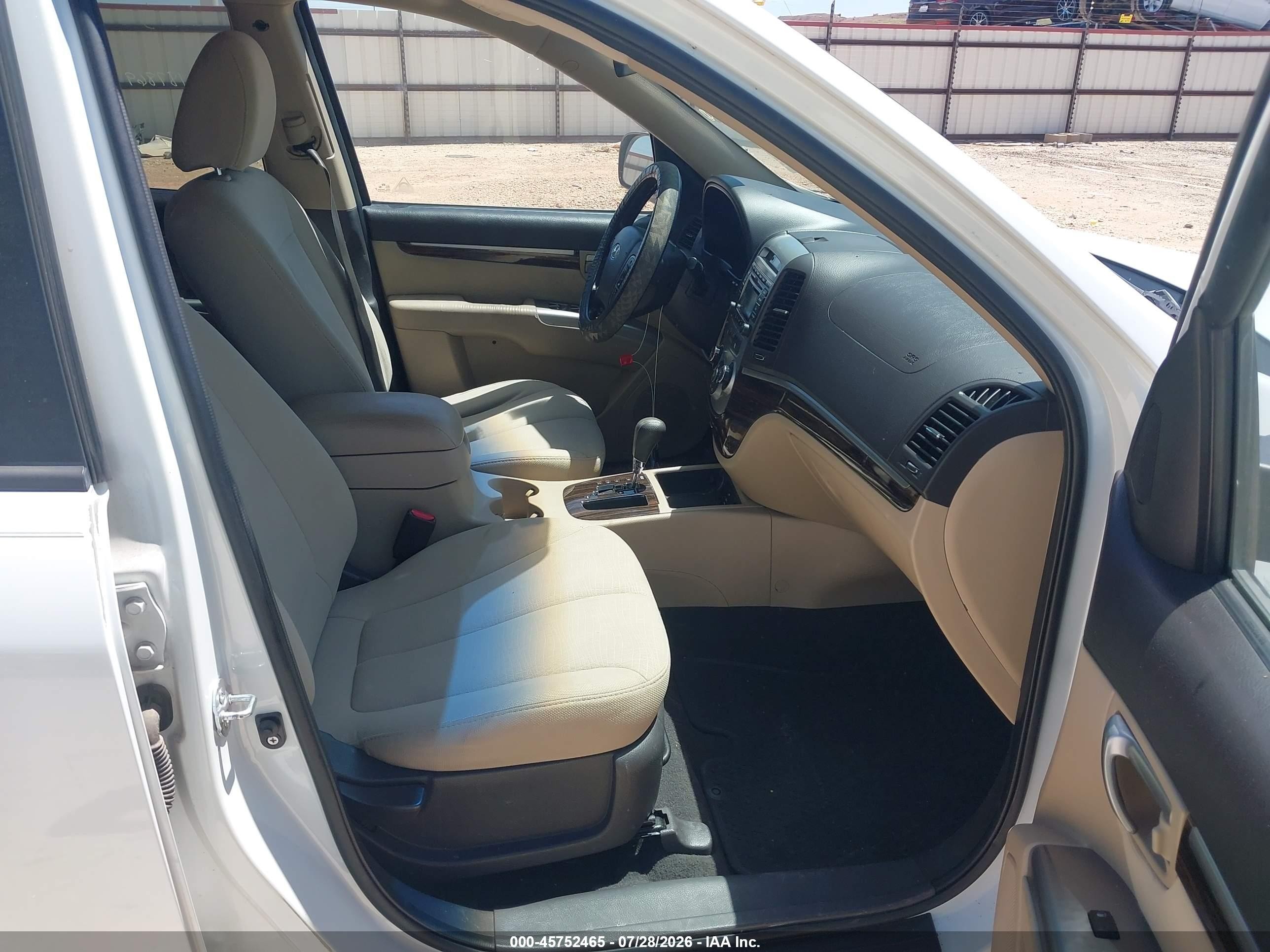 2010 Hyundai Santa Fe Gls White vin: 5NMSG3AB3AH390776