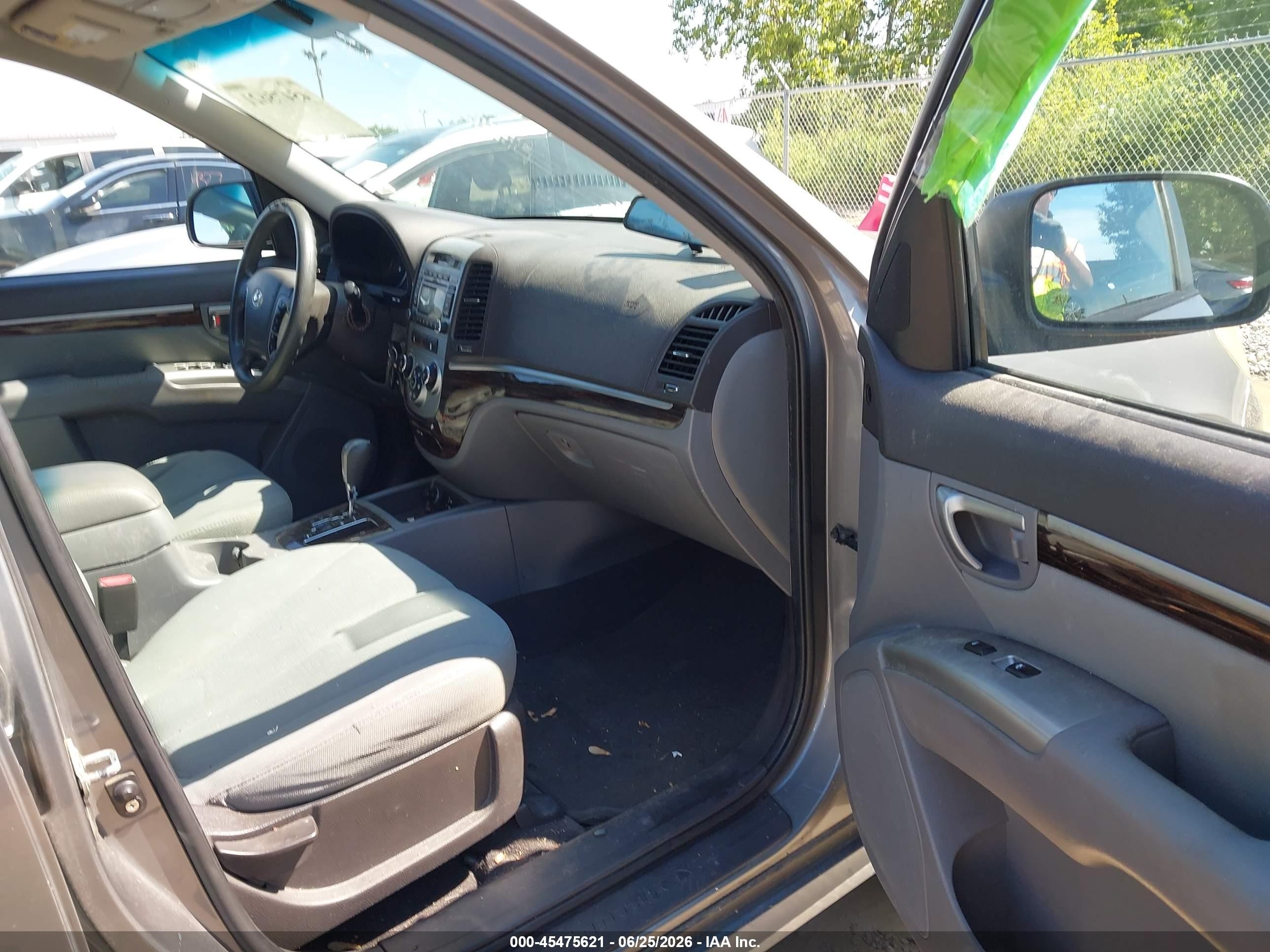 2010 Hyundai Santa Fe Gls Gray vin: 5NMSG3AB3AH402554