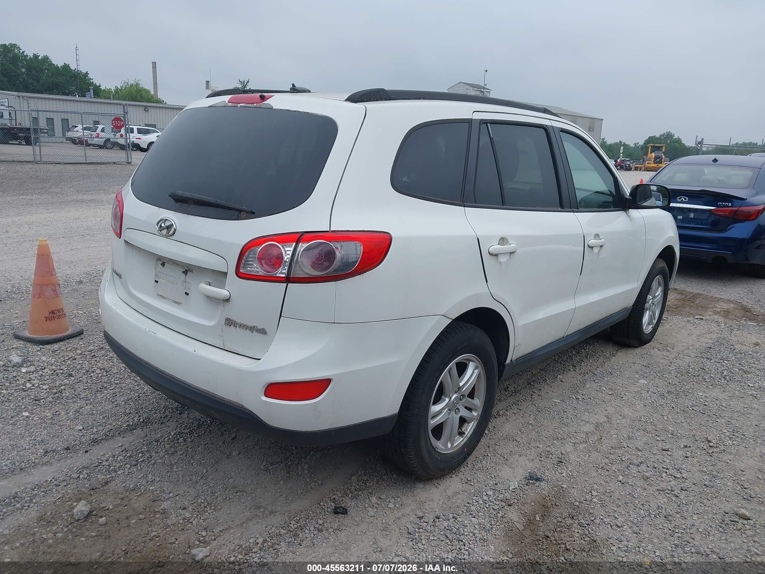 2010 Hyundai Santa Fe Gls White vin: 5NMSG3AB4AH335446