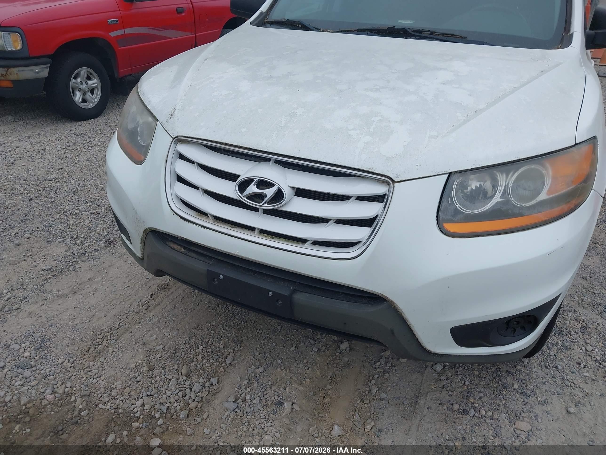 2010 Hyundai Santa Fe Gls White vin: 5NMSG3AB4AH335446