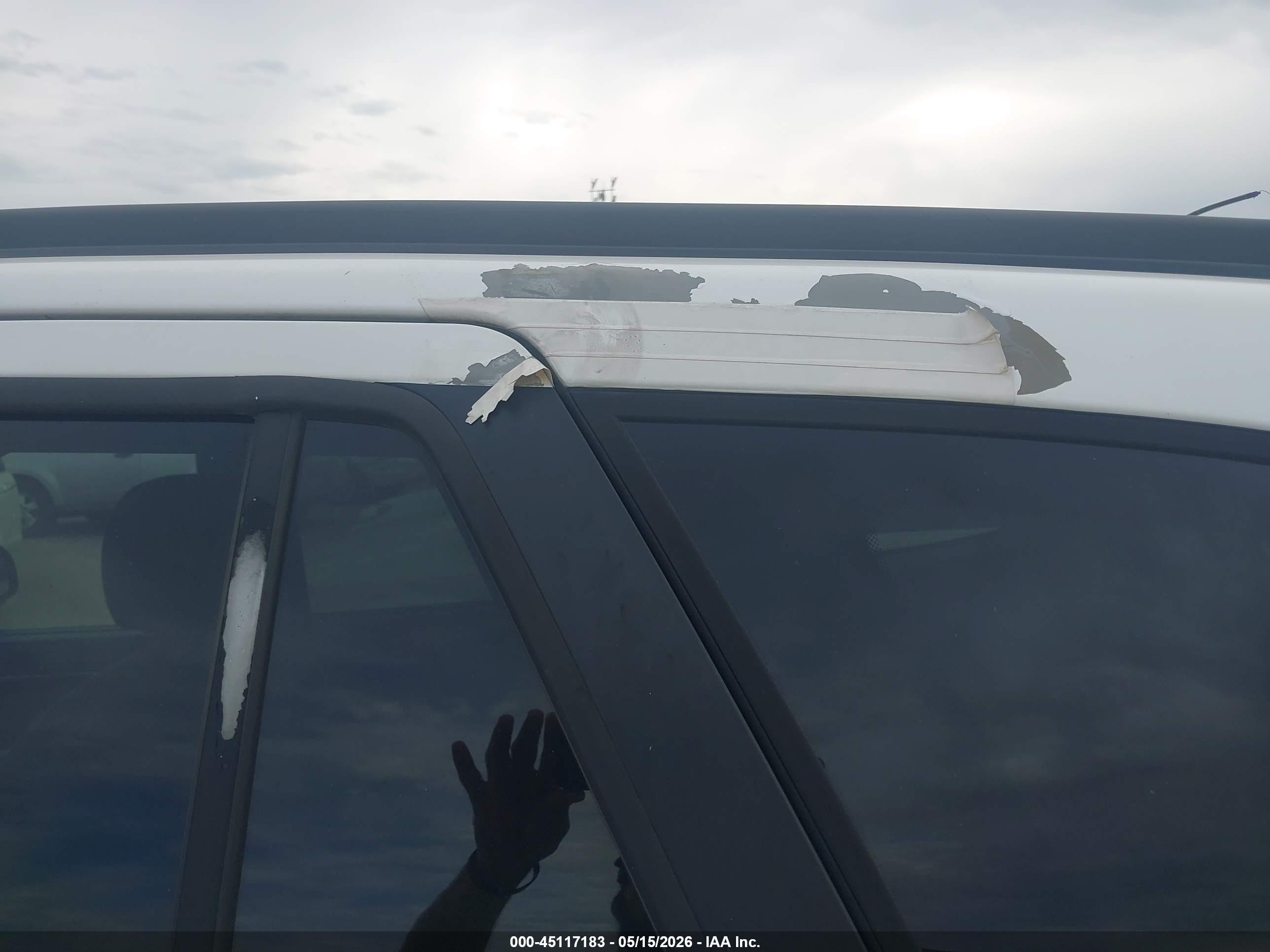 2010 Hyundai Santa Fe Gls White vin: 5NMSG3AB4AH336032