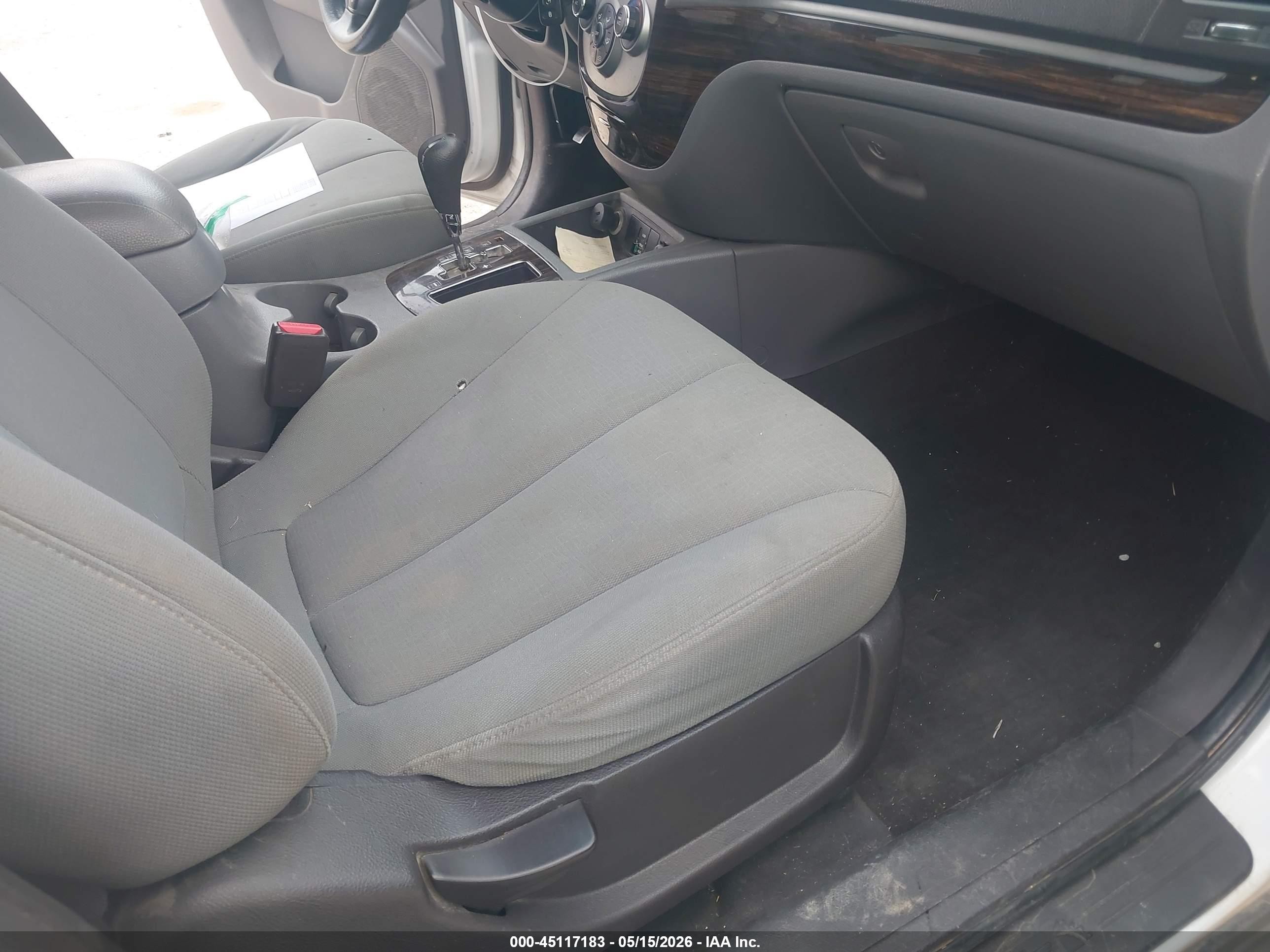 2010 Hyundai Santa Fe Gls White vin: 5NMSG3AB4AH336032