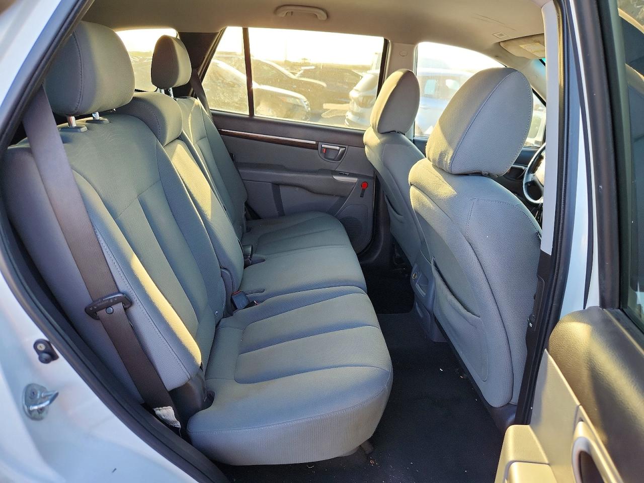 2010 Hyundai Santa Fe Gls White vin: 5NMSG3AB4AH336516
