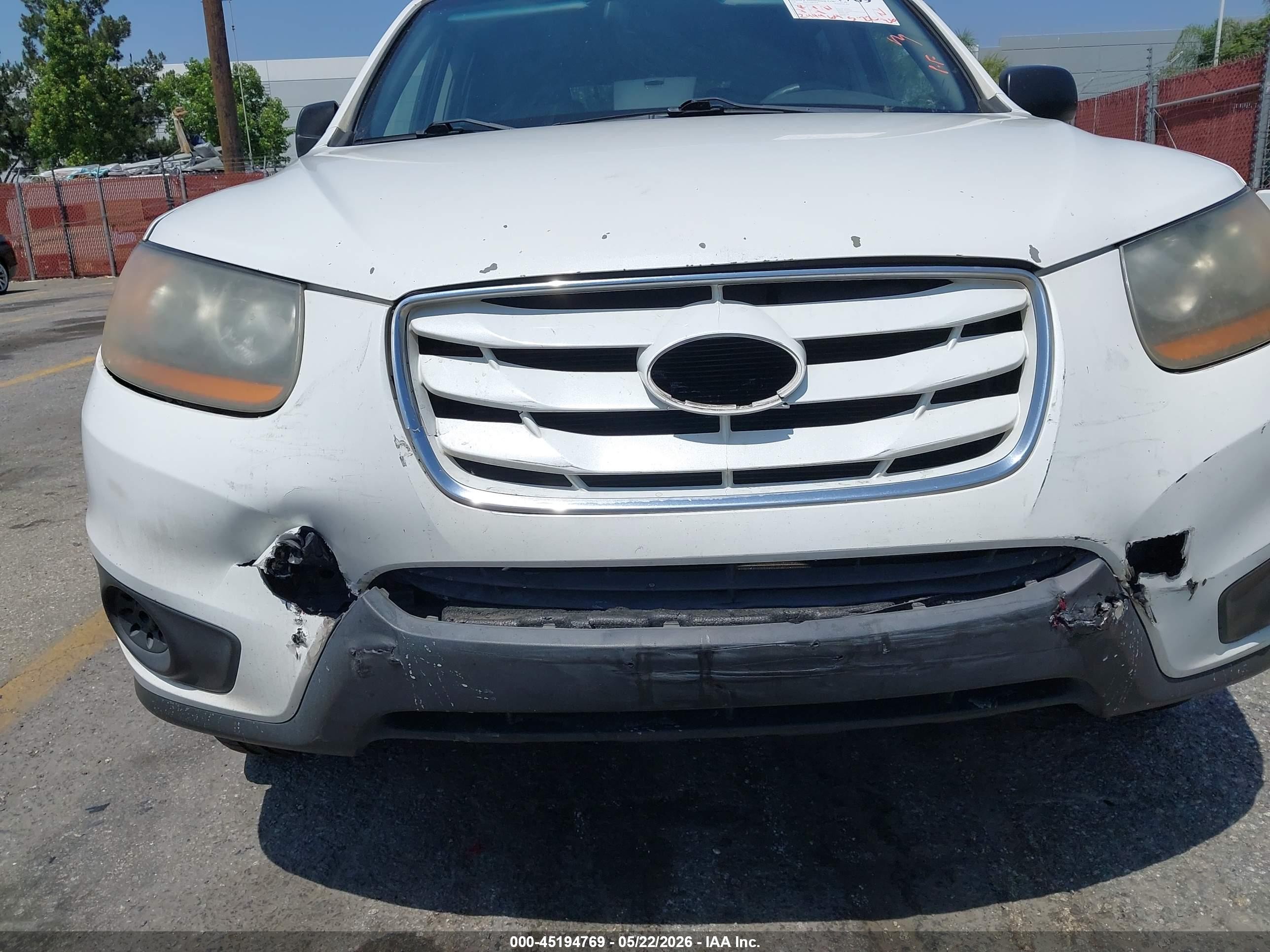 2010 Hyundai Santa Fe Gls White vin: 5NMSG3AB4AH377907