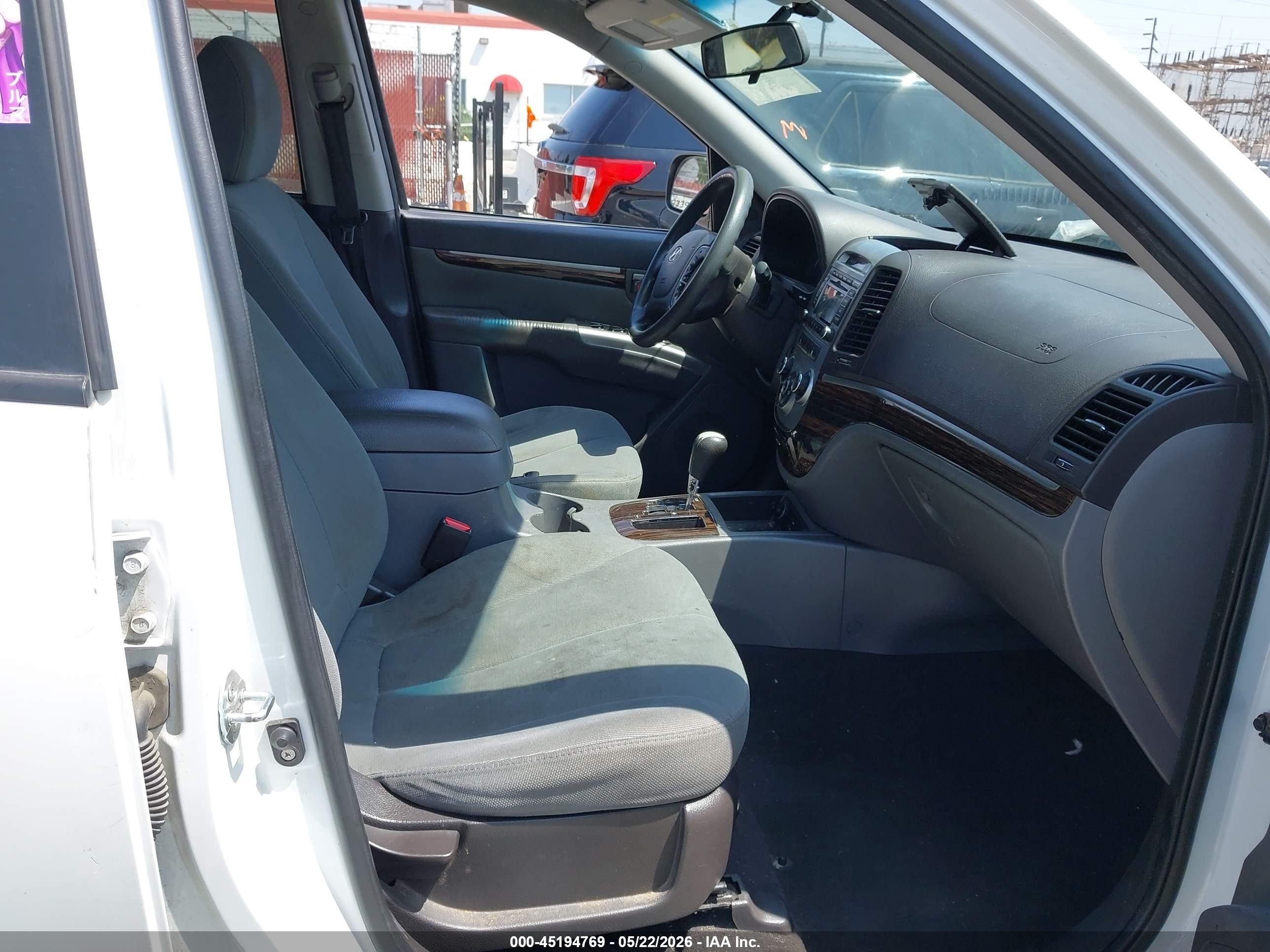 2010 Hyundai Santa Fe Gls White vin: 5NMSG3AB4AH377907