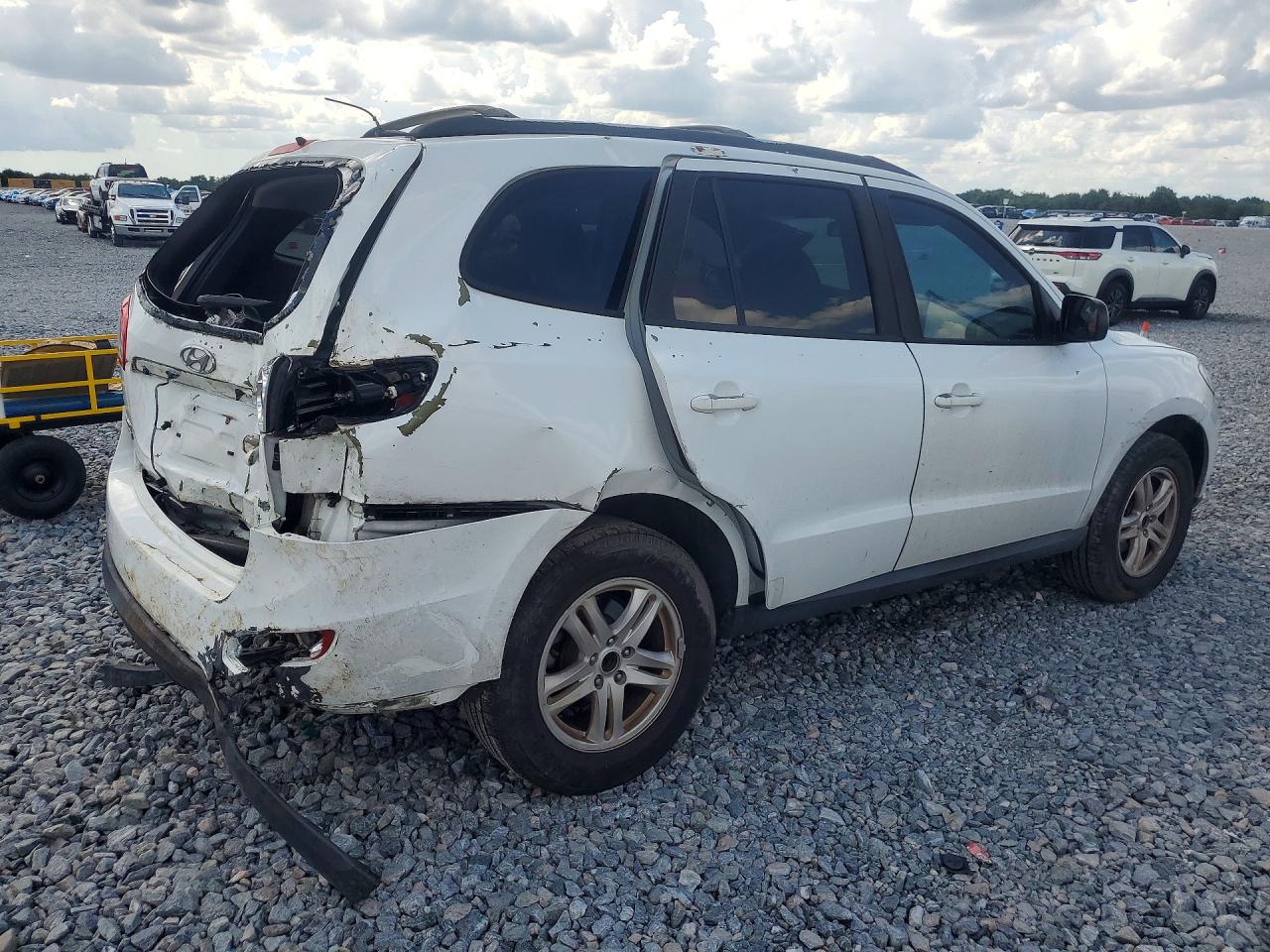 2010 Hyundai Santa Fe Gls White vin: 5NMSG3AB4AH385490
