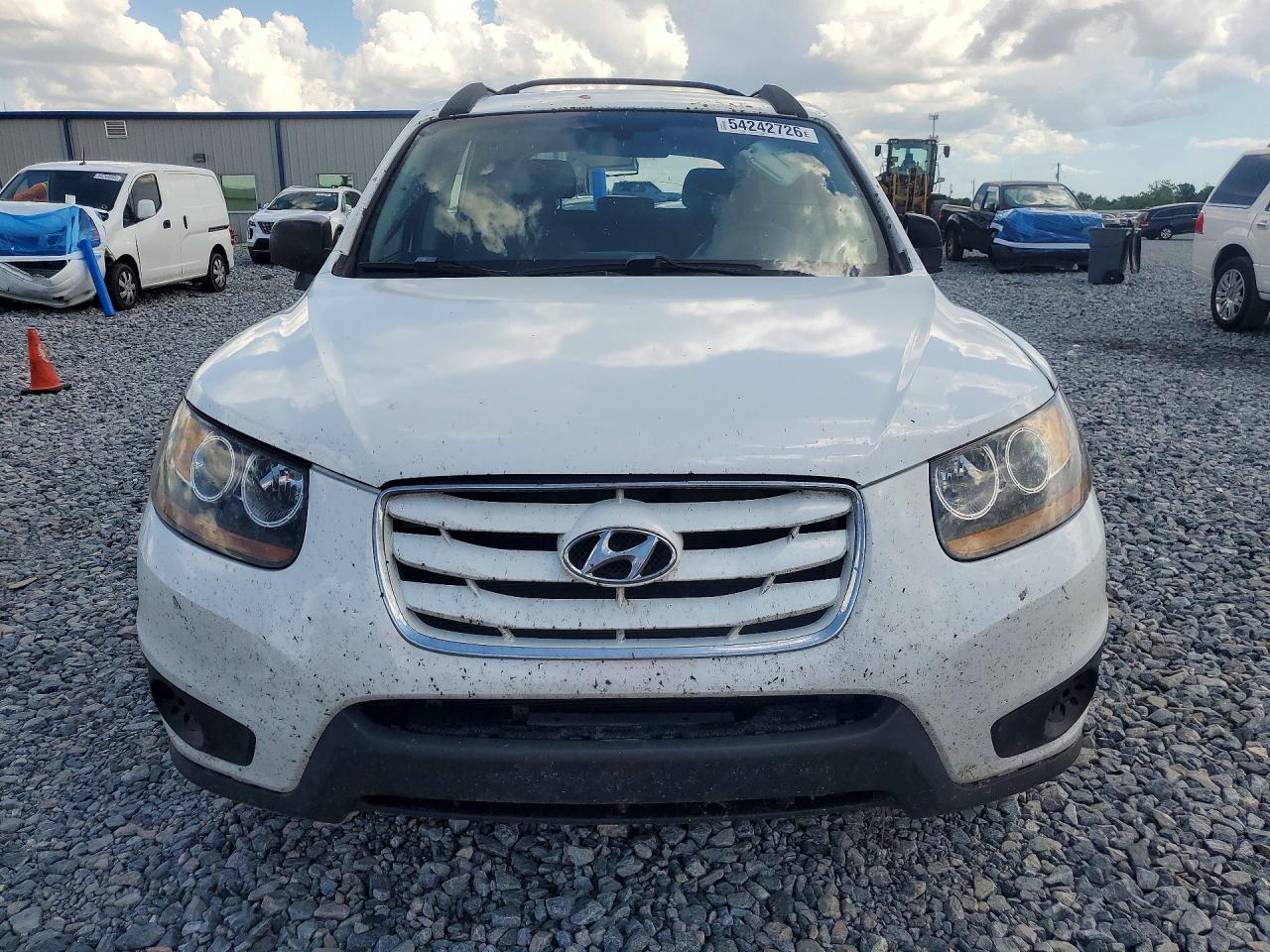 2010 Hyundai Santa Fe Gls White vin: 5NMSG3AB4AH385490