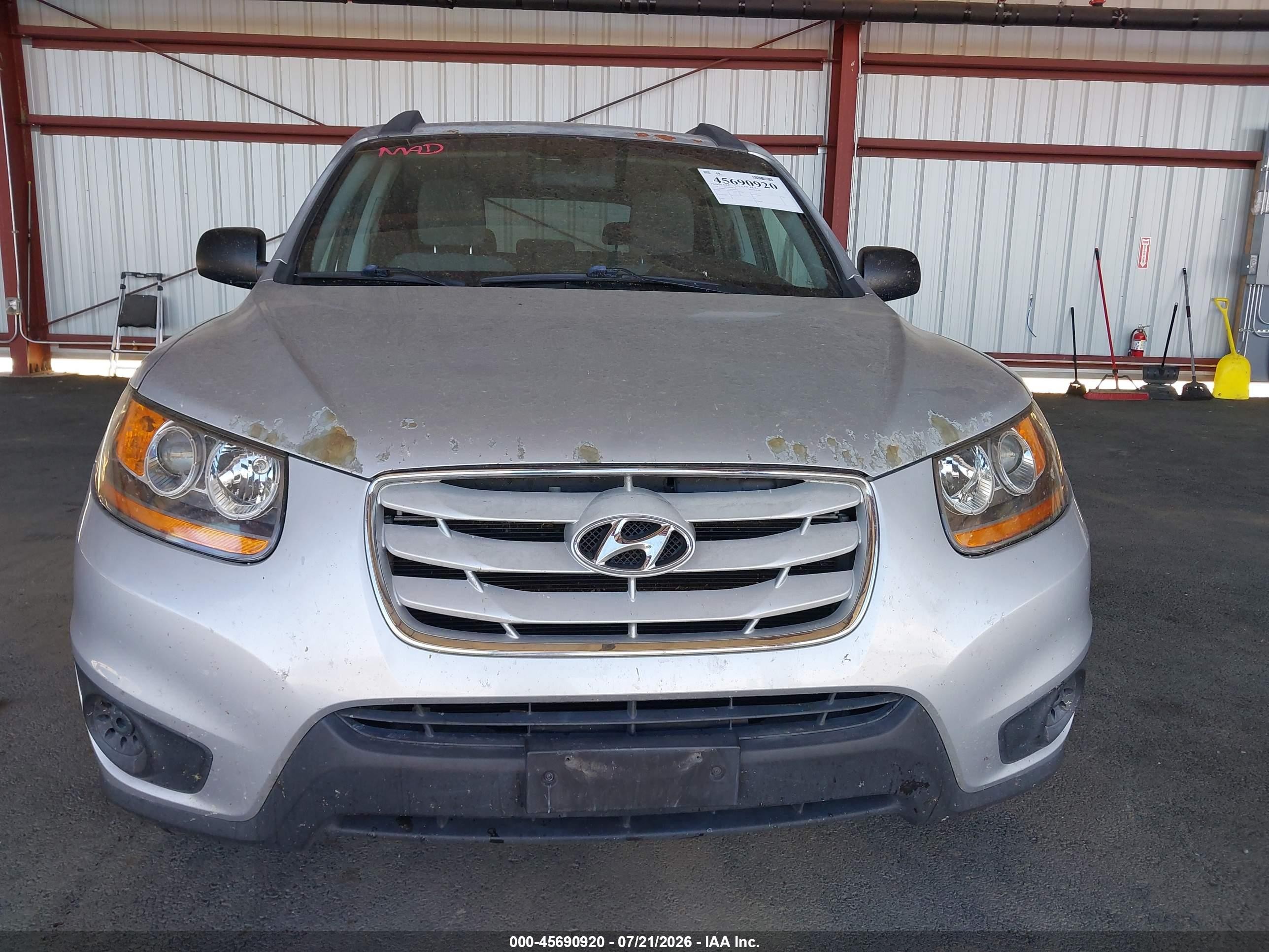 2010 Hyundai Santa Fe Gls Серебряный vin: 5NMSG3AB5AH335018