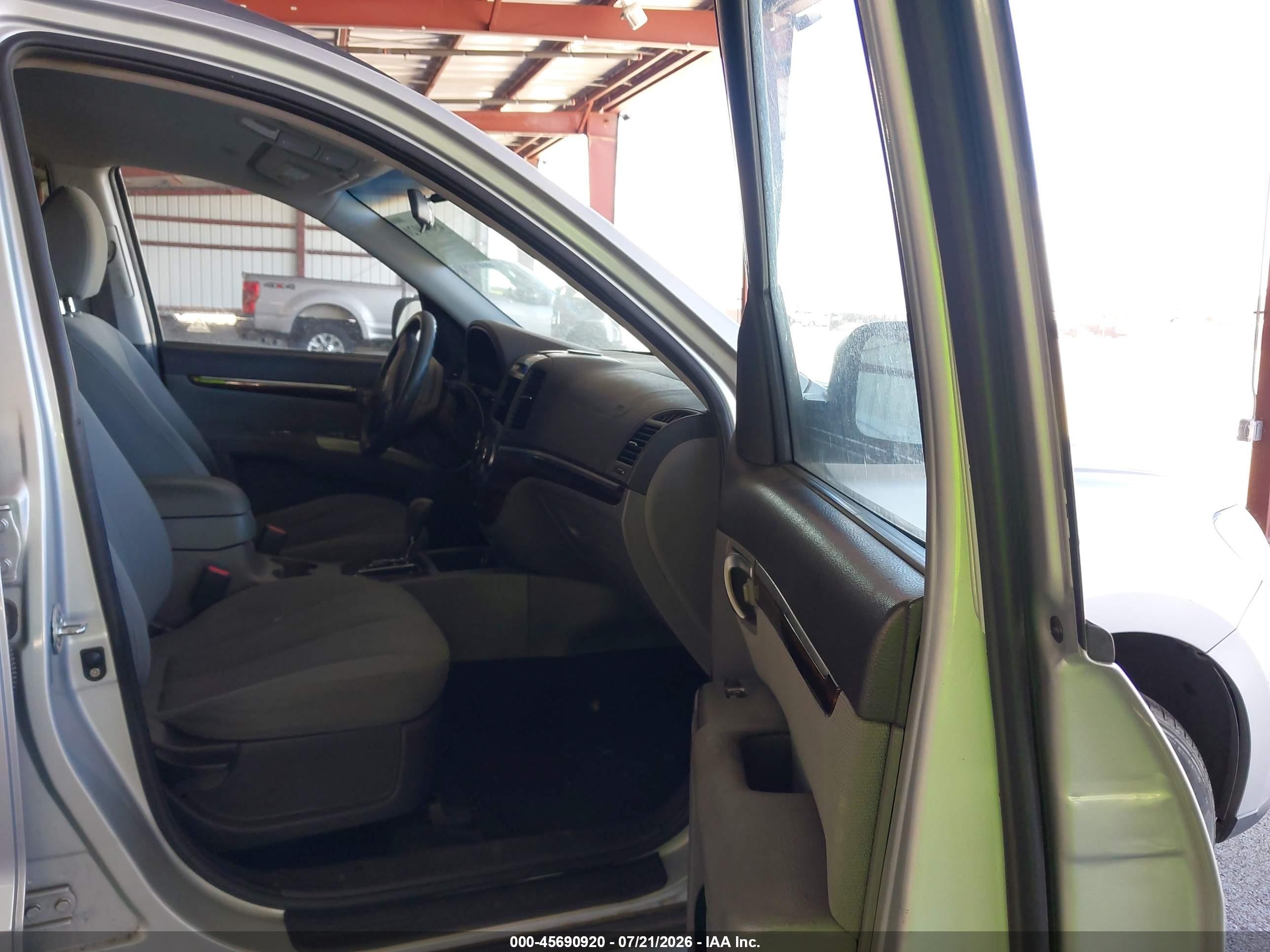 2010 Hyundai Santa Fe Gls Серебряный vin: 5NMSG3AB5AH335018