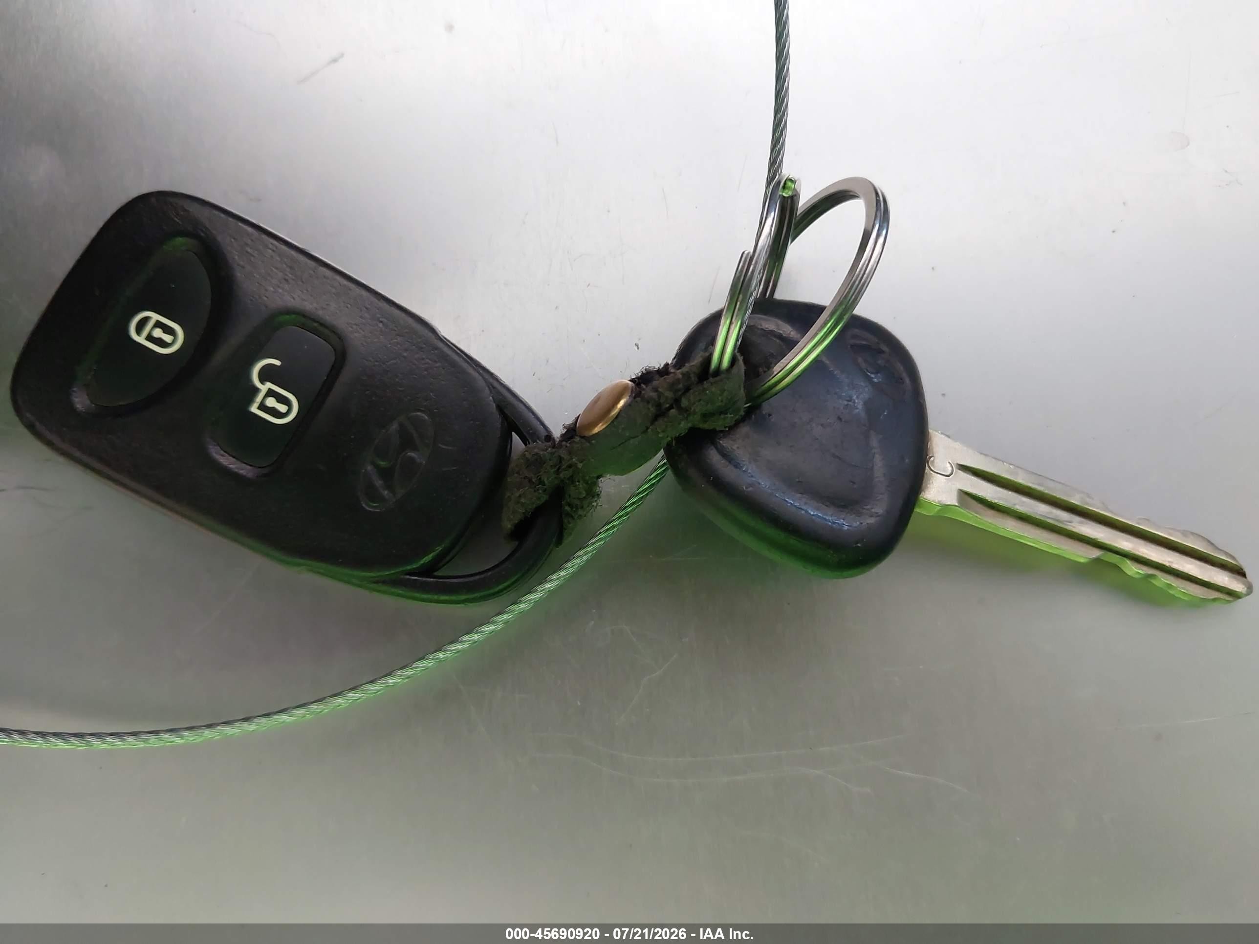 2010 Hyundai Santa Fe Gls Серебряный vin: 5NMSG3AB5AH335018
