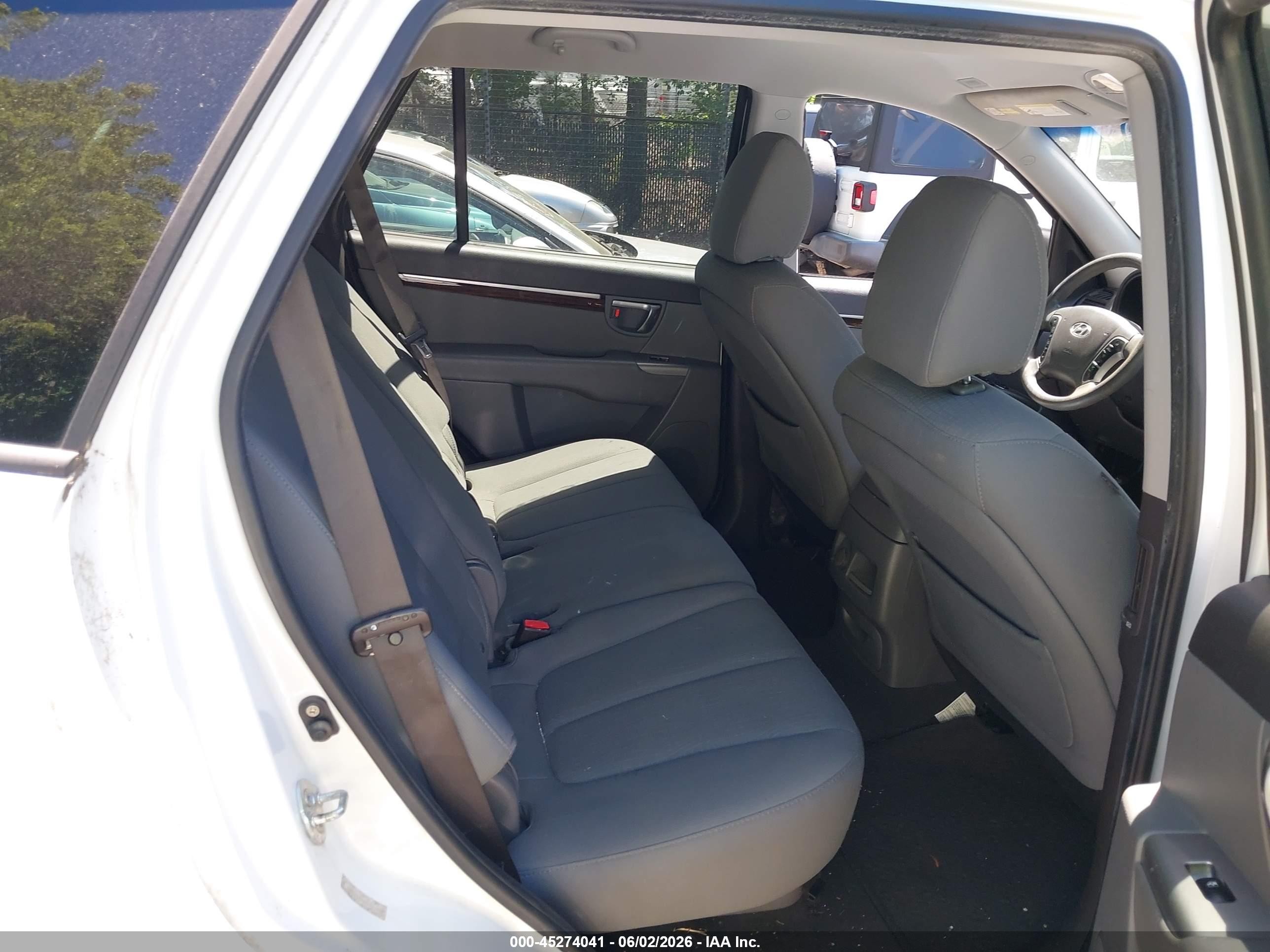 2010 Hyundai Santa Fe Gls White vin: 5NMSG3AB5AH391430