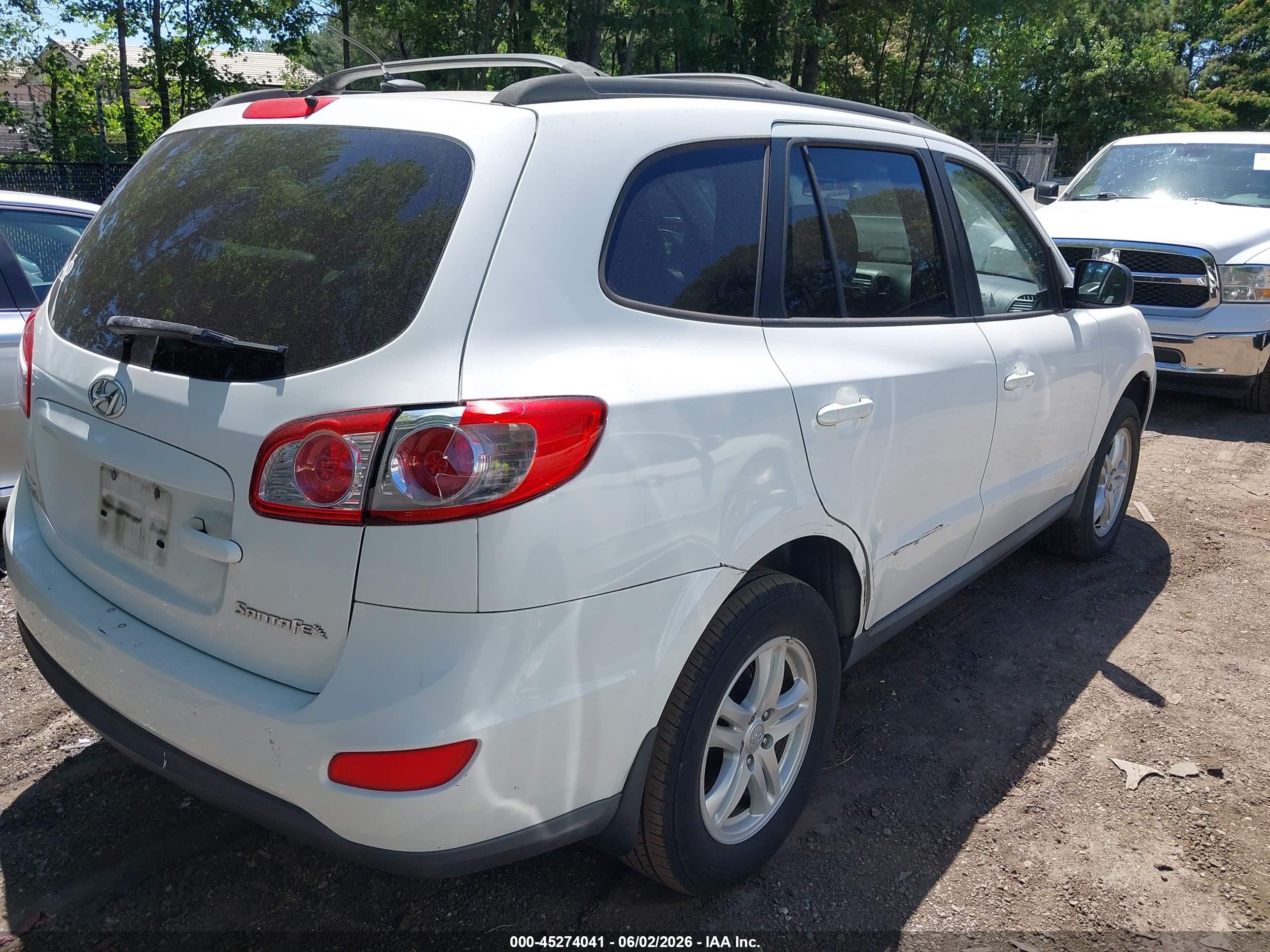 2010 Hyundai Santa Fe Gls White vin: 5NMSG3AB5AH391430