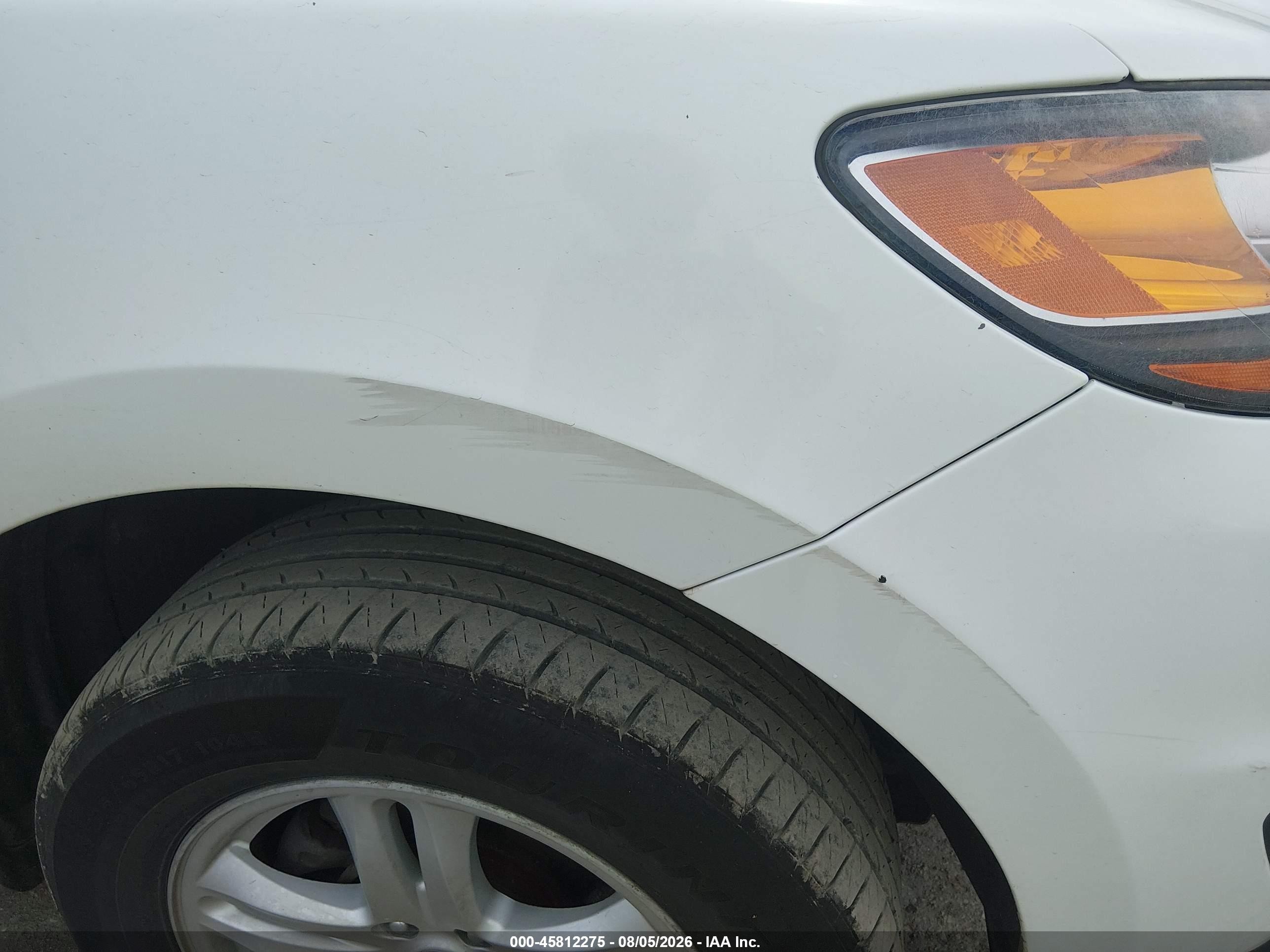 2010 Hyundai Santa Fe Gls White vin: 5NMSG3AB7AH348353