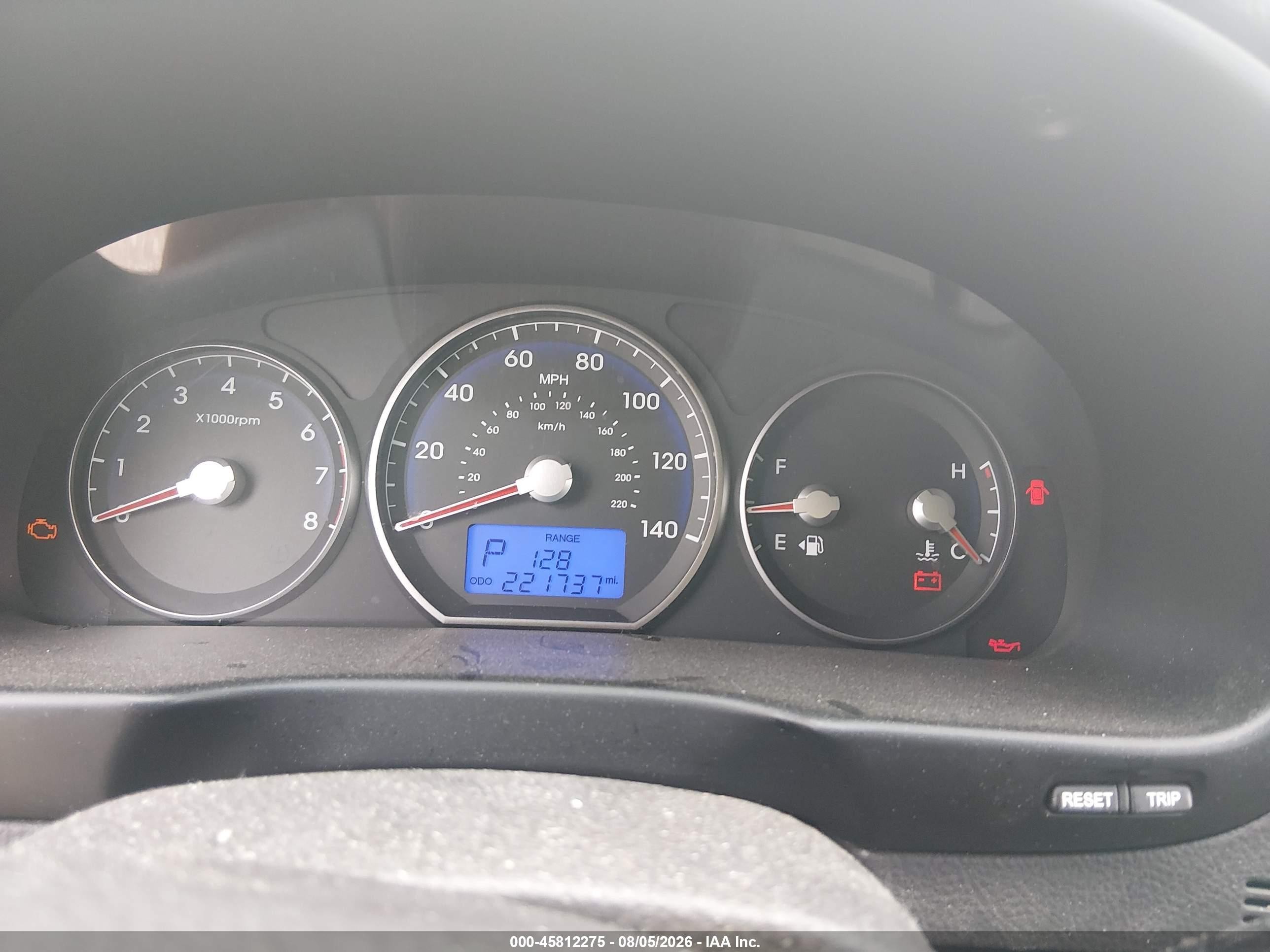 2010 Hyundai Santa Fe Gls White vin: 5NMSG3AB7AH348353