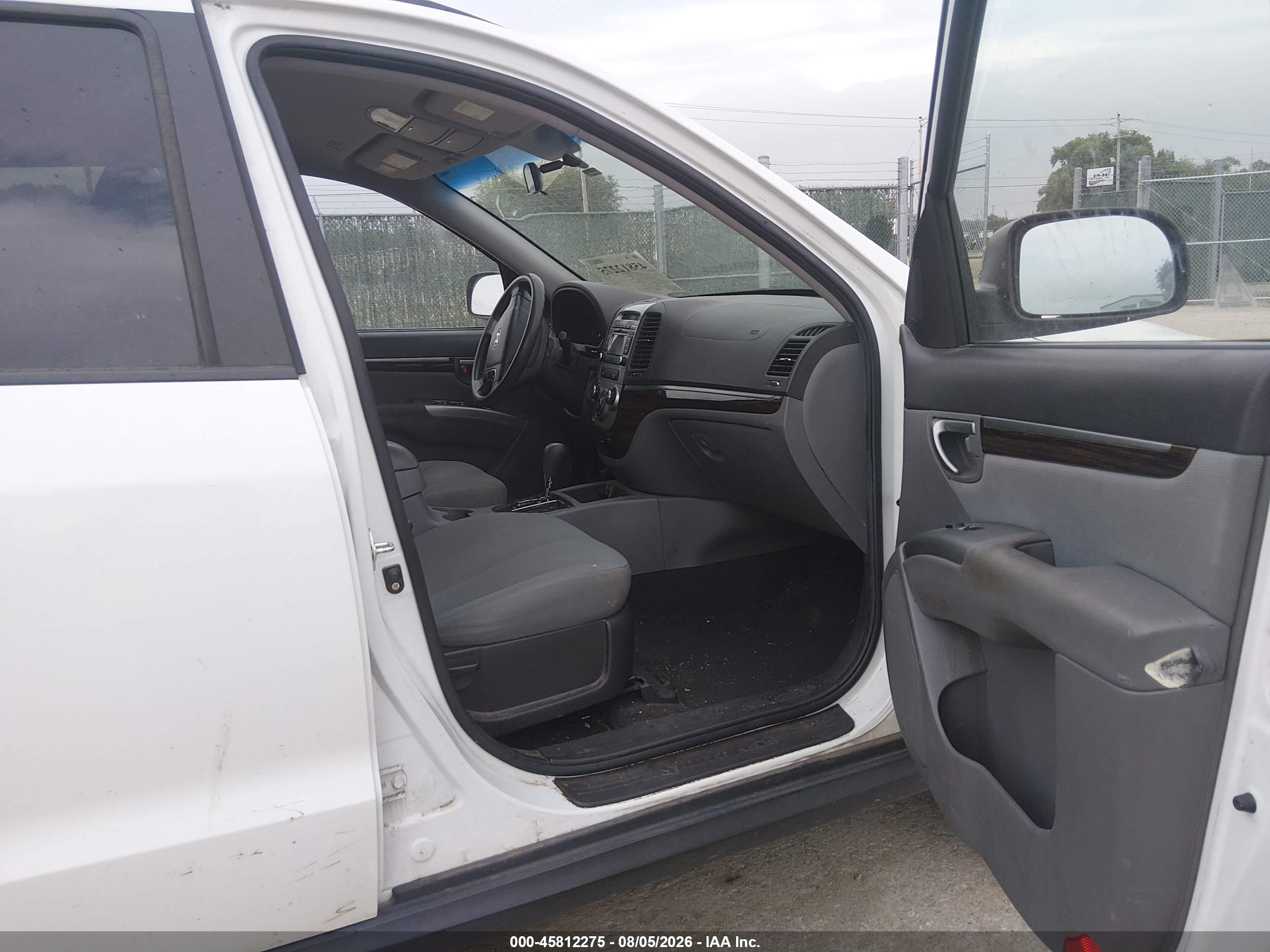 2010 Hyundai Santa Fe Gls White vin: 5NMSG3AB7AH348353