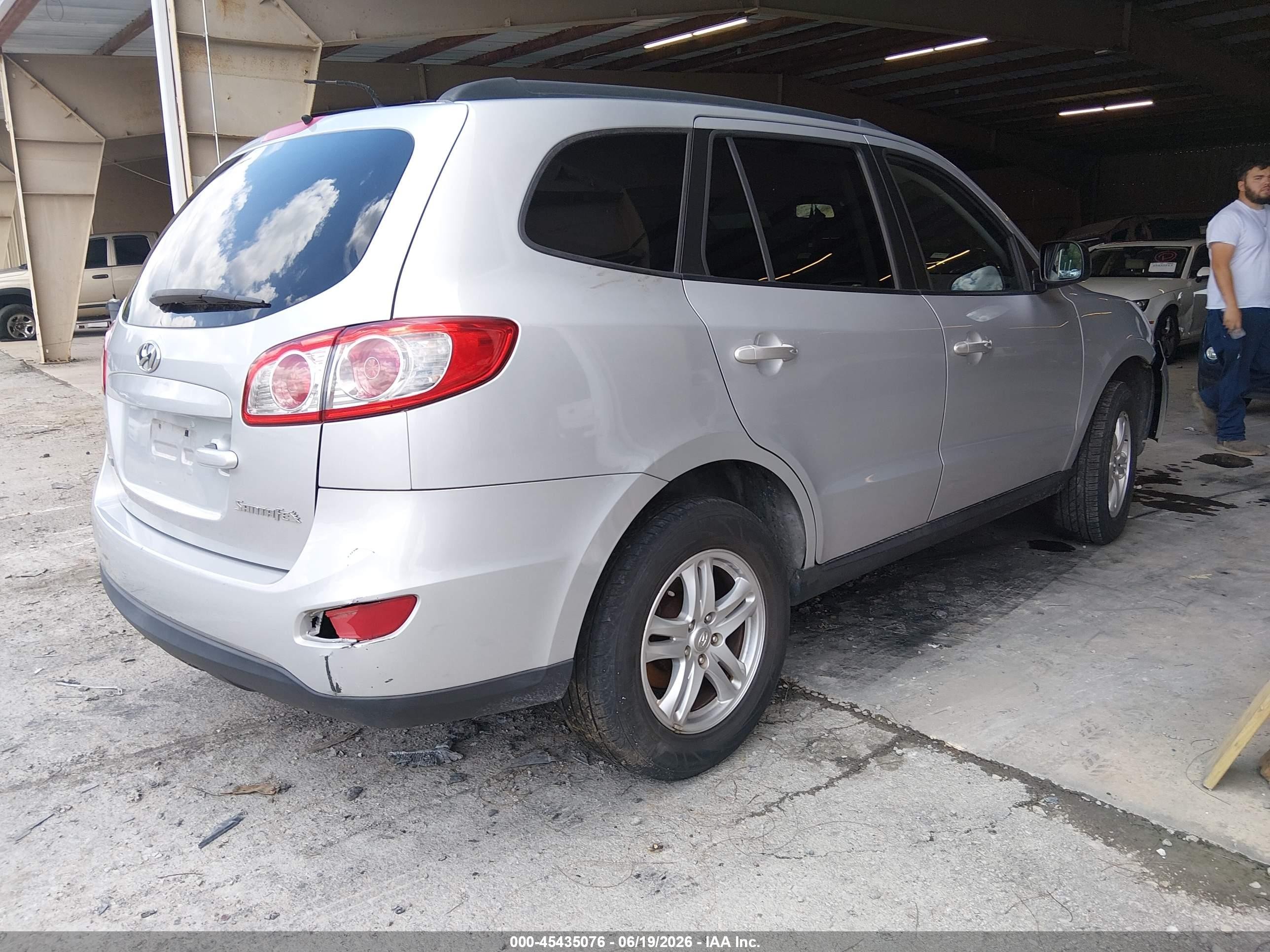 2010 Hyundai Santa Fe Gls Silver vin: 5NMSG3AB7AH351236
