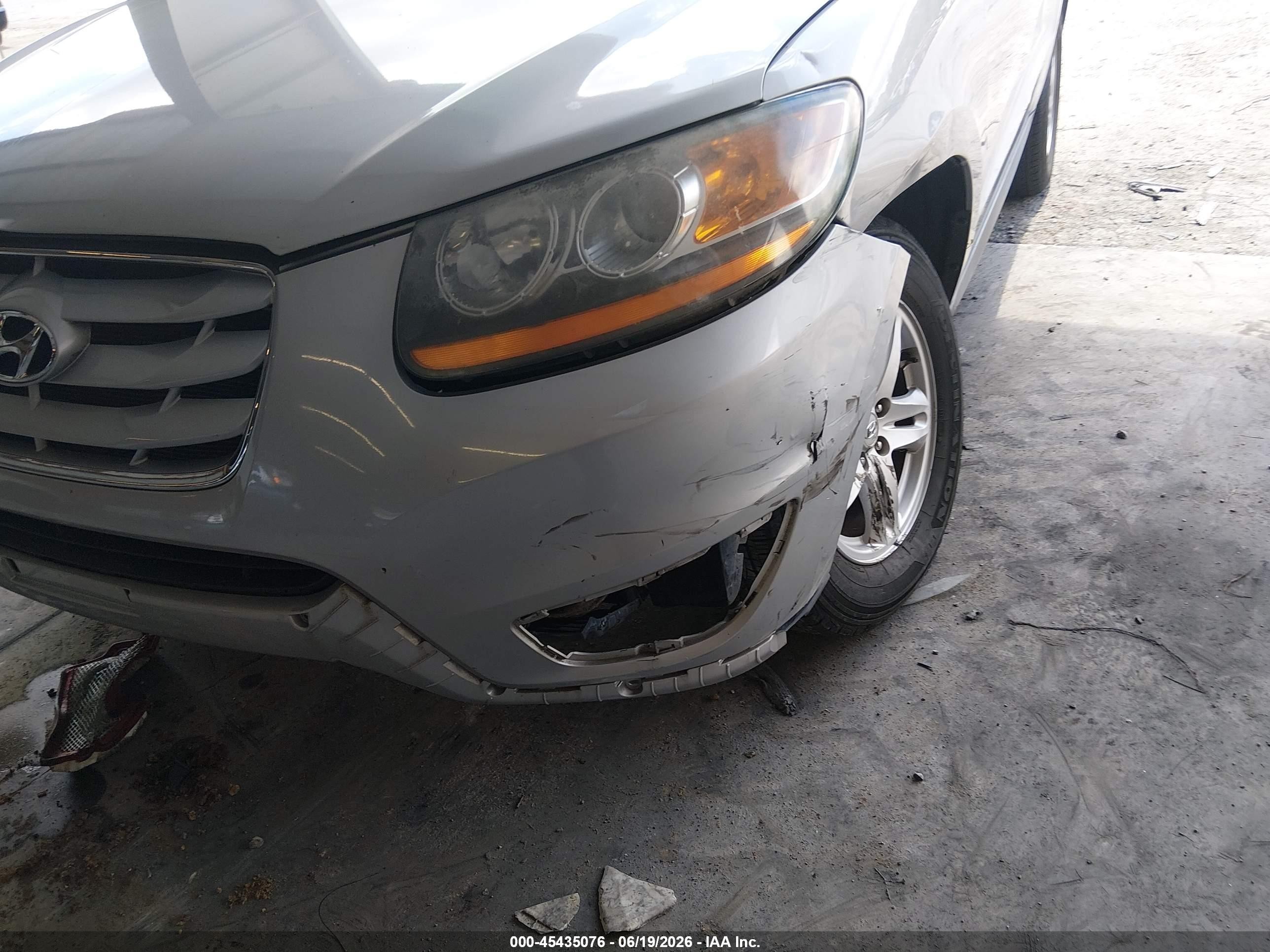 2010 Hyundai Santa Fe Gls Silver vin: 5NMSG3AB7AH351236