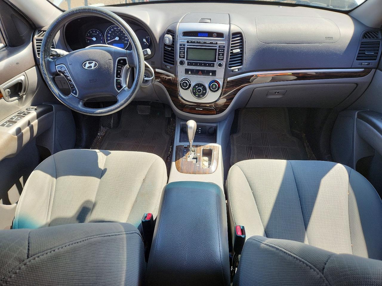 2010 Hyundai Santa Fe Gls White vin: 5NMSG3AB7AH363080
