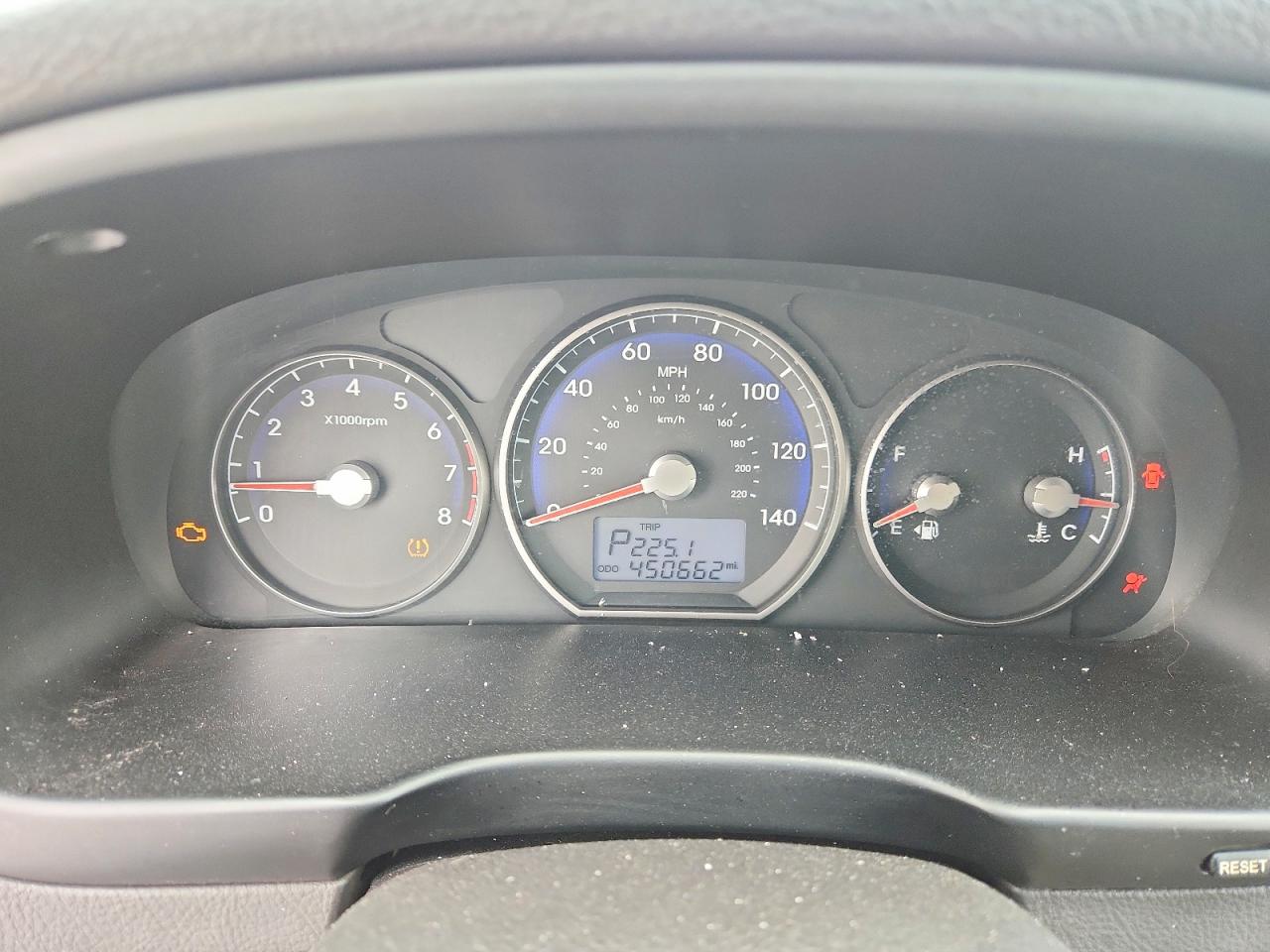 2010 Hyundai Santa Fe Gls Silver vin: 5NMSG3AB8AH364643