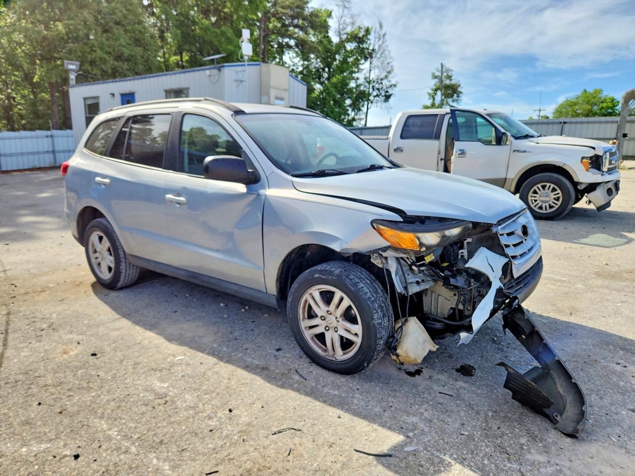 2010 Hyundai Santa Fe Gls Silver vin: 5NMSG3AB8AH398954