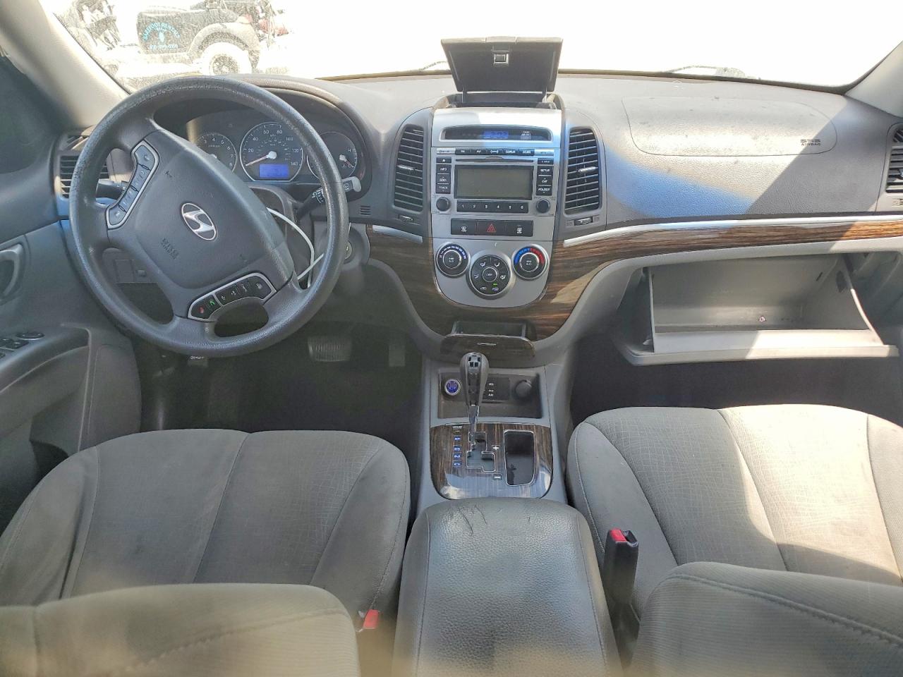 2010 Hyundai Santa Fe Gls Silver vin: 5NMSG3AB8AH398954