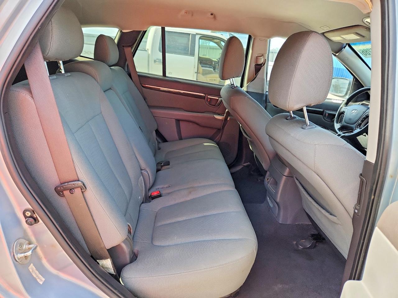 2010 Hyundai Santa Fe Gls Silver vin: 5NMSG3AB8AH398954