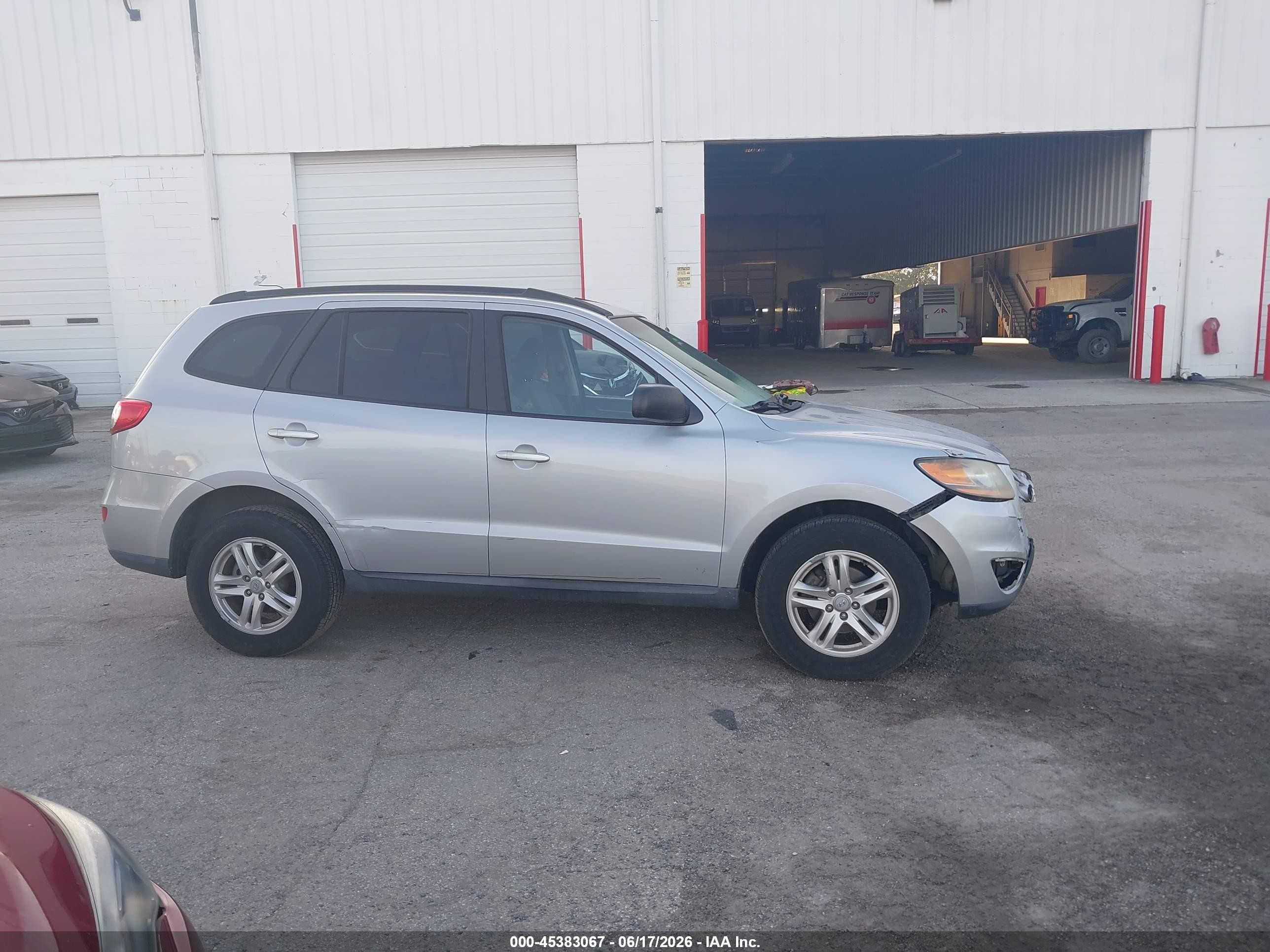 2010 Hyundai Santa Fe Gls Silver vin: 5NMSG3AB9AH368331