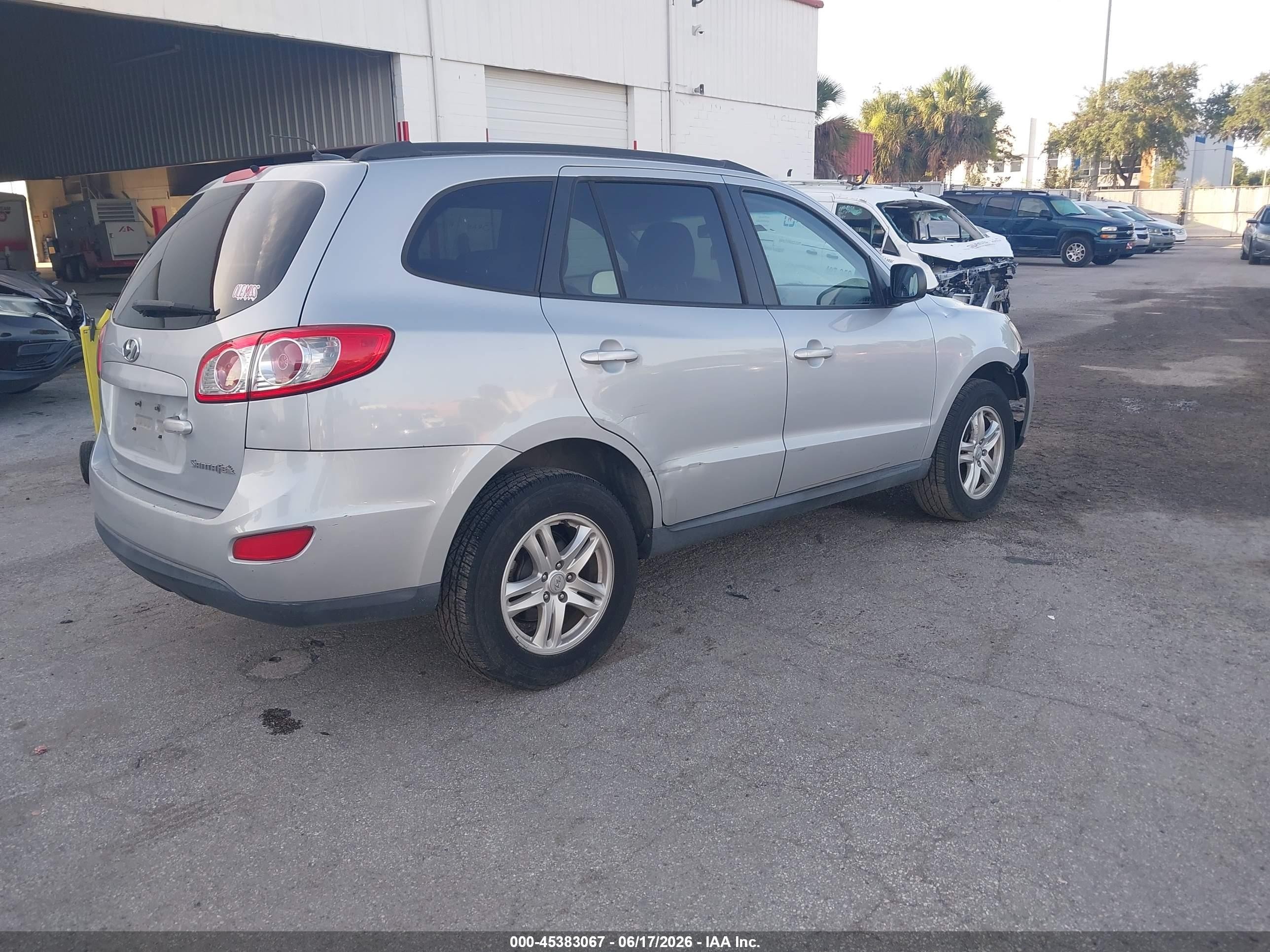 2010 Hyundai Santa Fe Gls Silver vin: 5NMSG3AB9AH368331