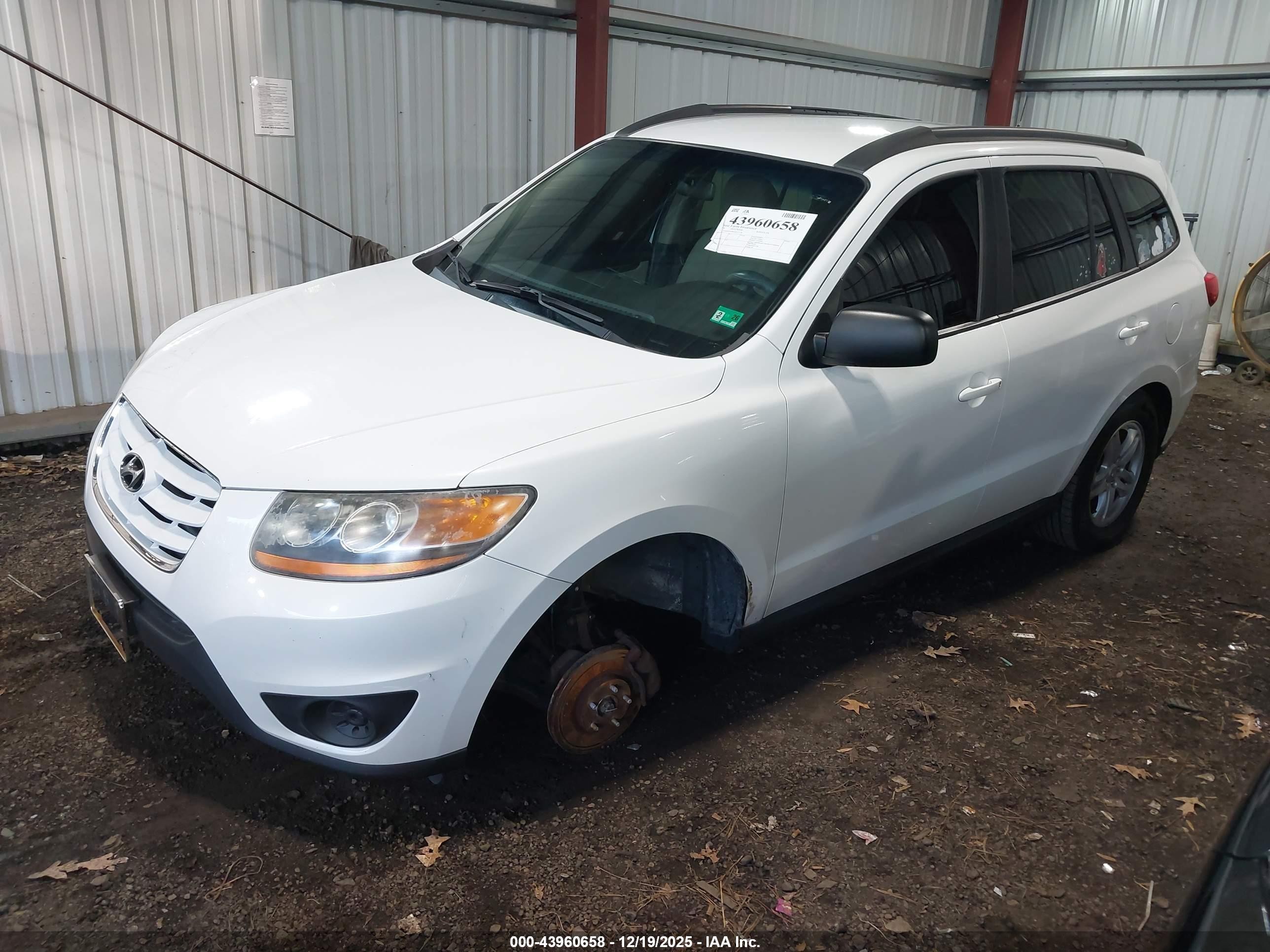2010 Hyundai Santa Fe Gls White vin: 5NMSG3AB9AH397179