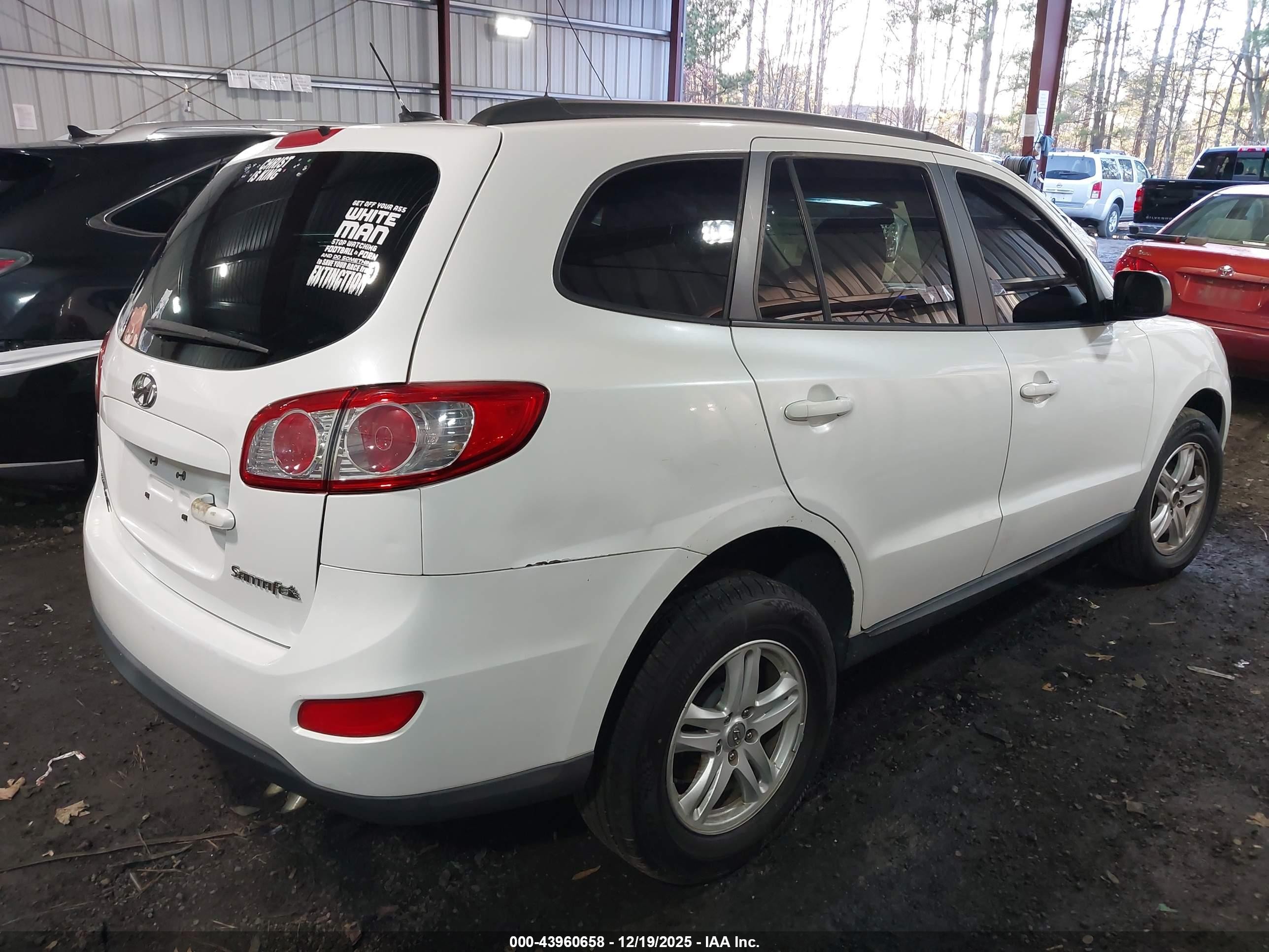2010 Hyundai Santa Fe Gls White vin: 5NMSG3AB9AH397179