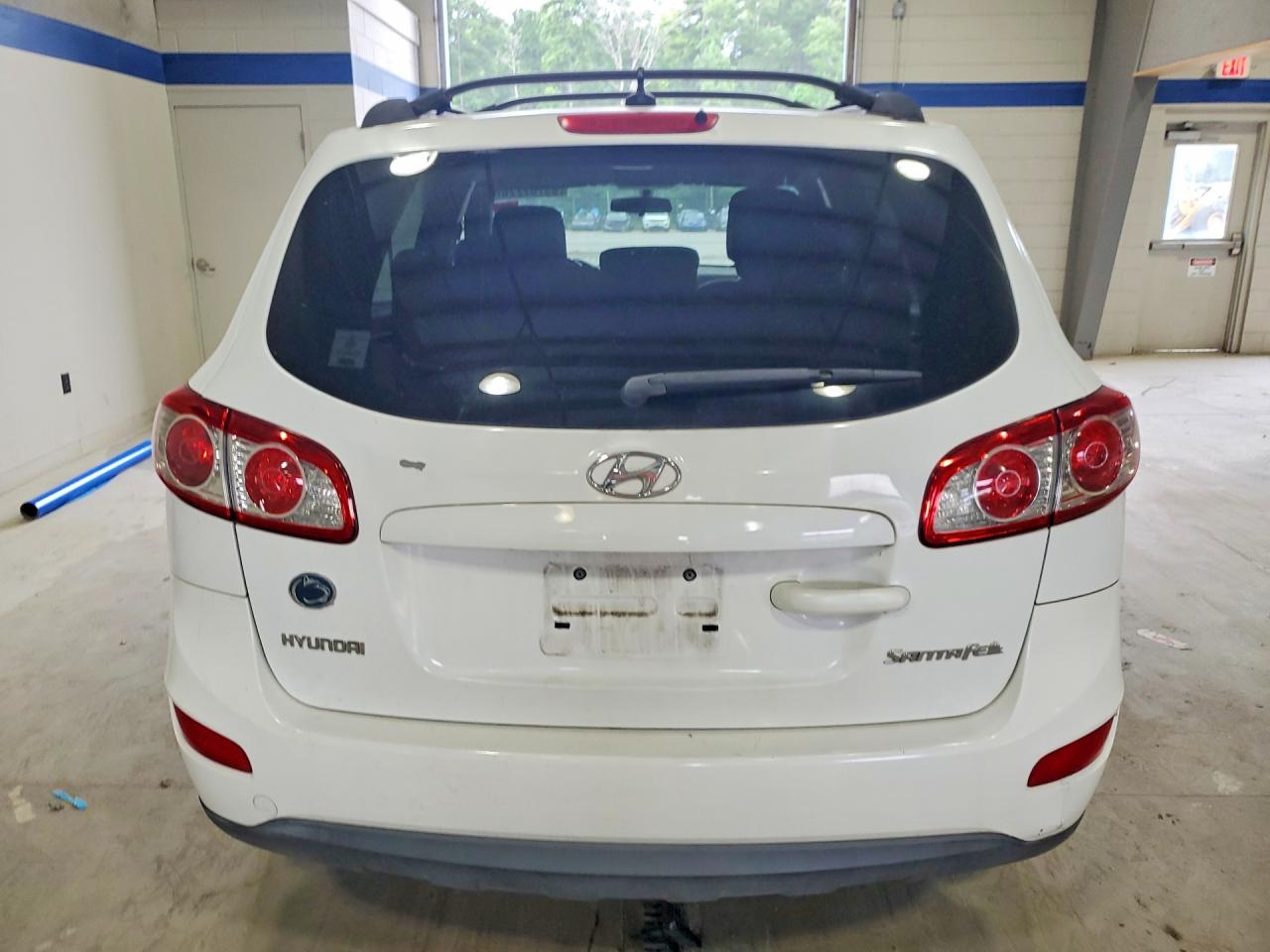 2010 Hyundai Santa Fe Gls White vin: 5NMSG3AB9AH399806