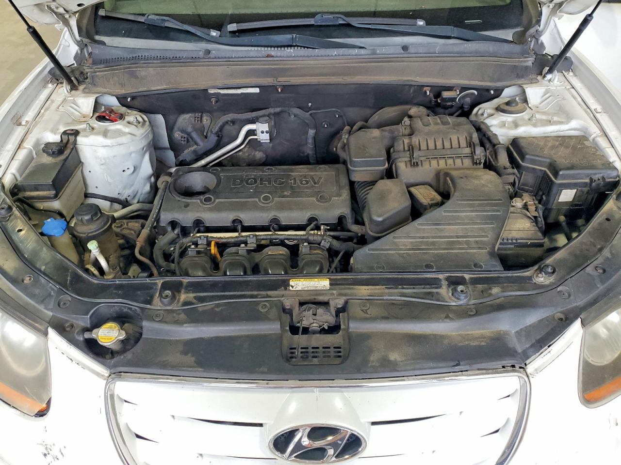 2010 Hyundai Santa Fe Gls White vin: 5NMSG3AB9AH399806