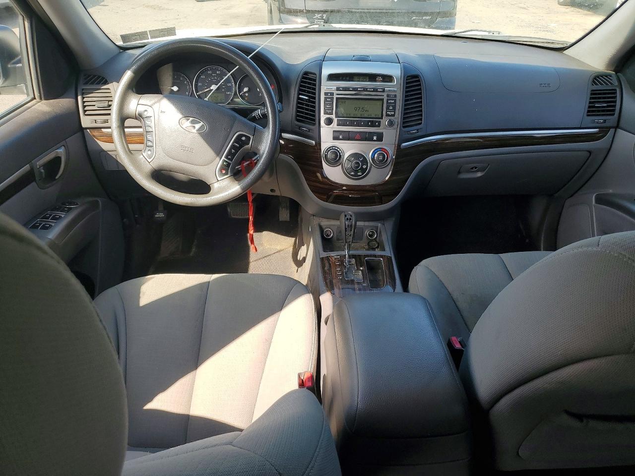 2010 Hyundai Santa Fe Gls White vin: 5NMSG3AB9AH414756
