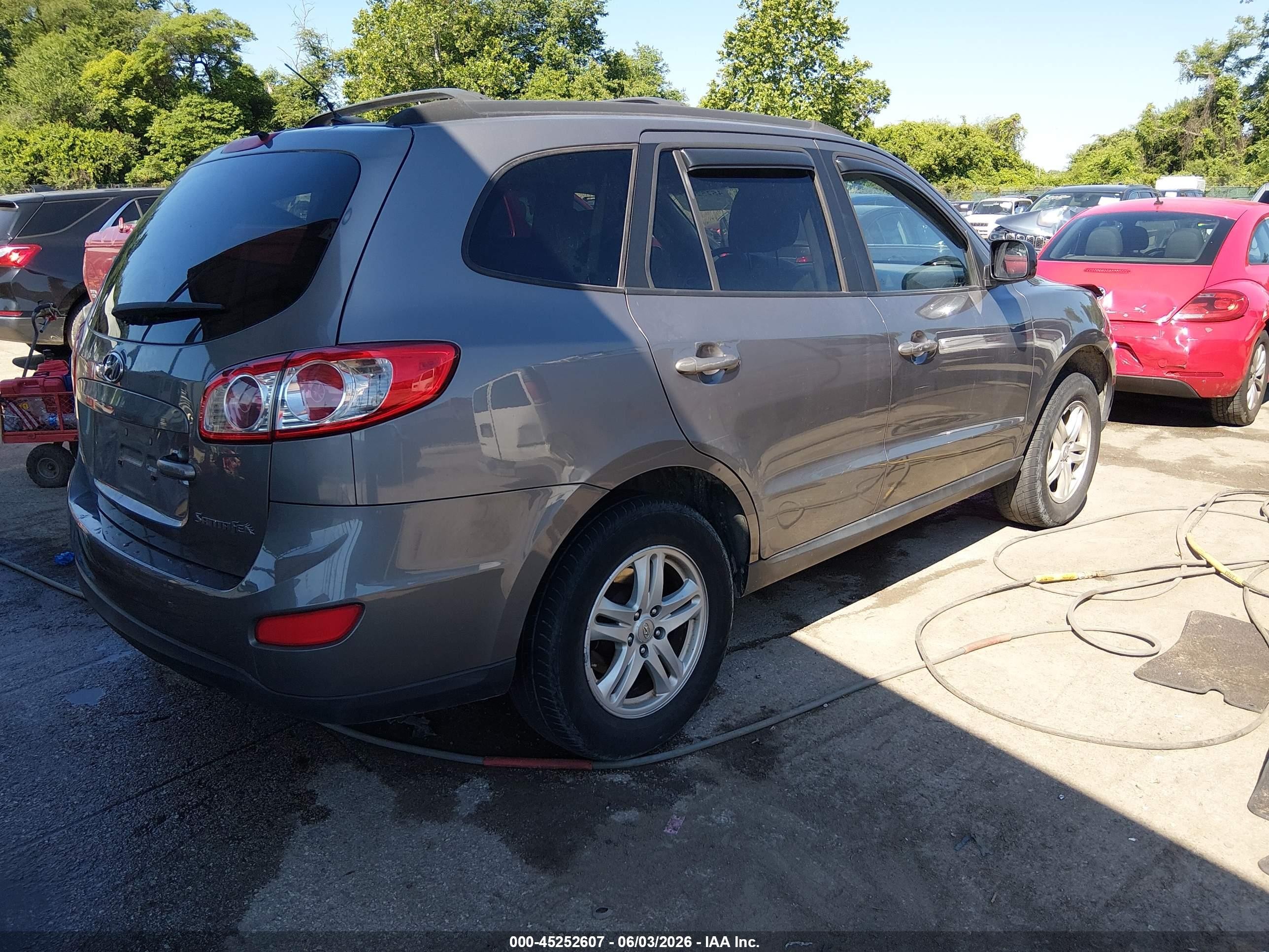 2010 Hyundai Santa Fe Gls Gray vin: 5NMSG3ABXAH386692