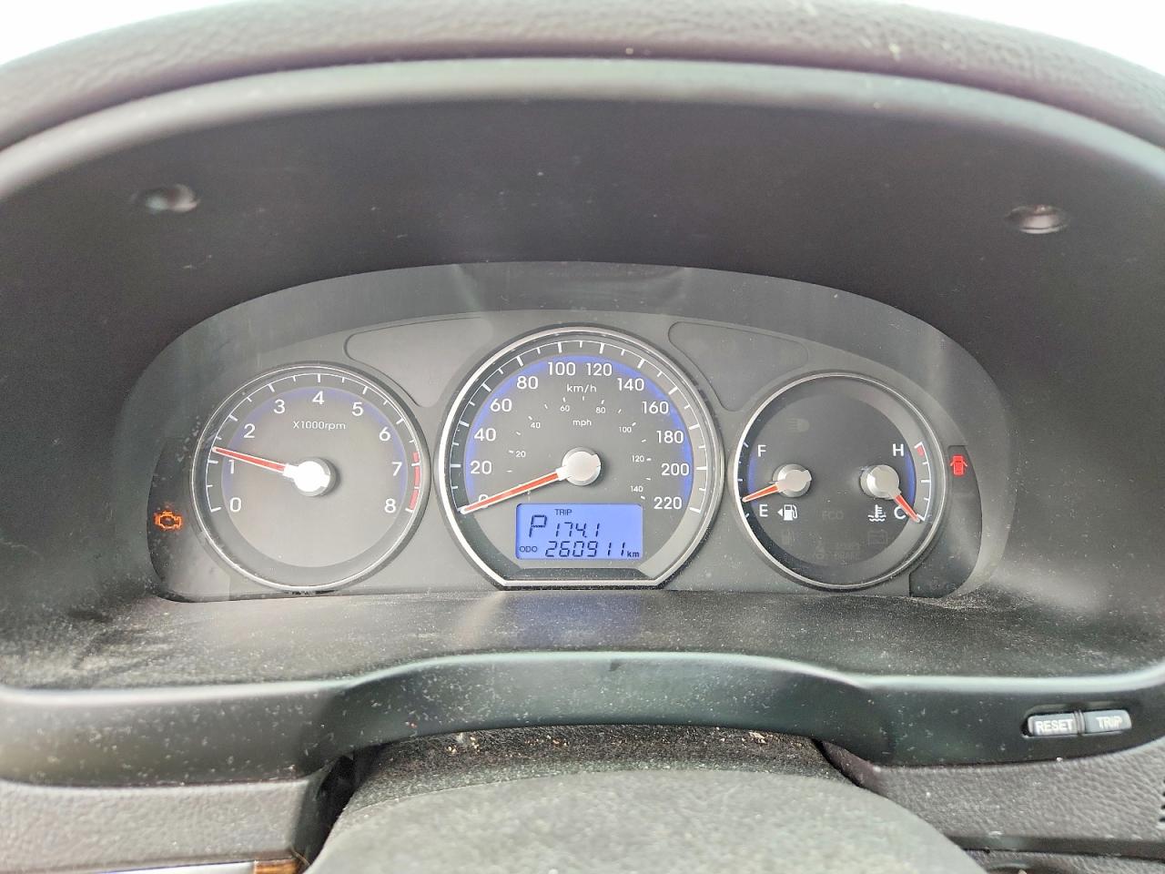 2010 Hyundai Santa Fe Gls White vin: 5NMSG4AG3AH410624