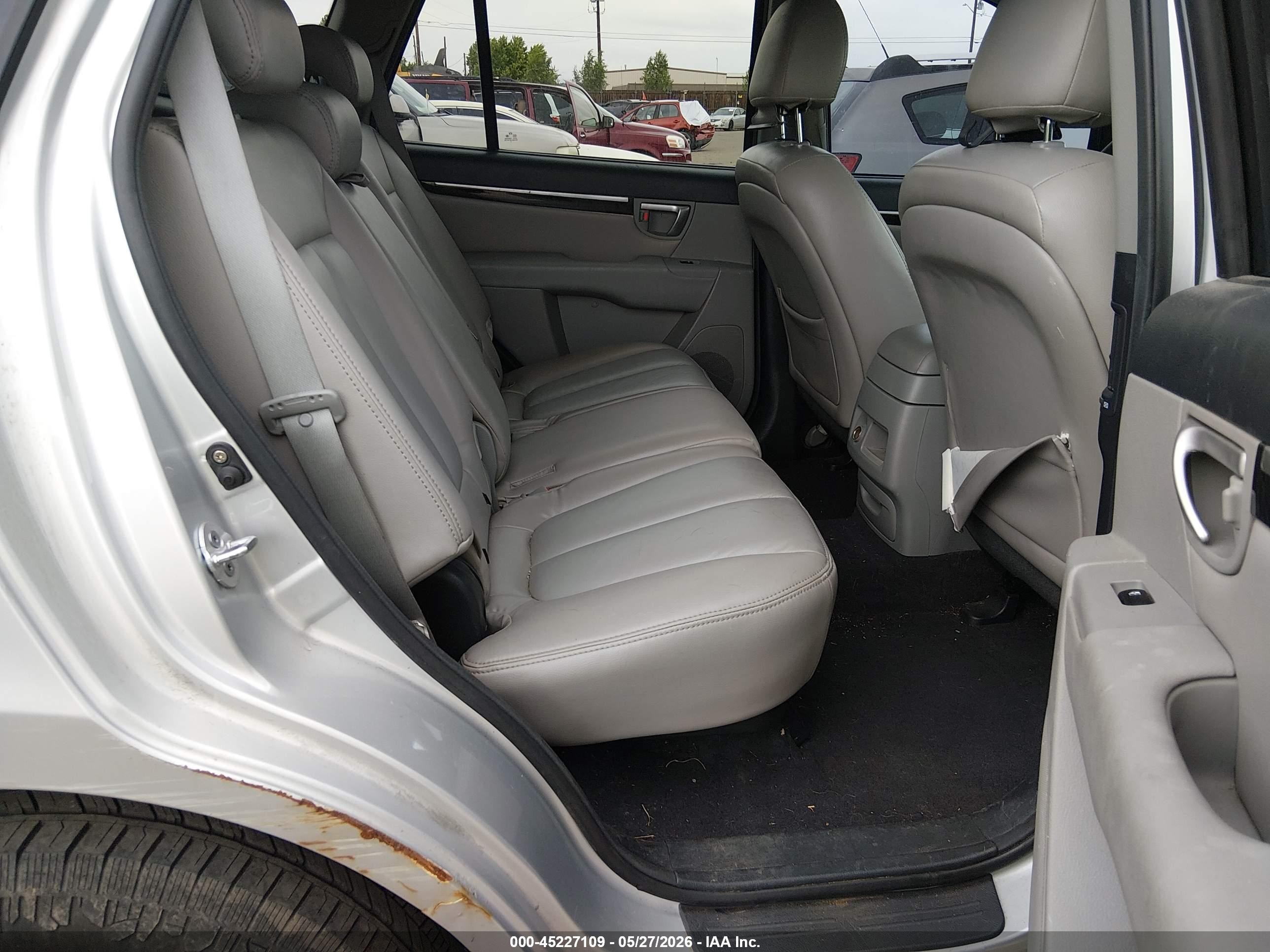2009 Hyundai Santa Fe Gls White vin: 5NMSG73D19H288121